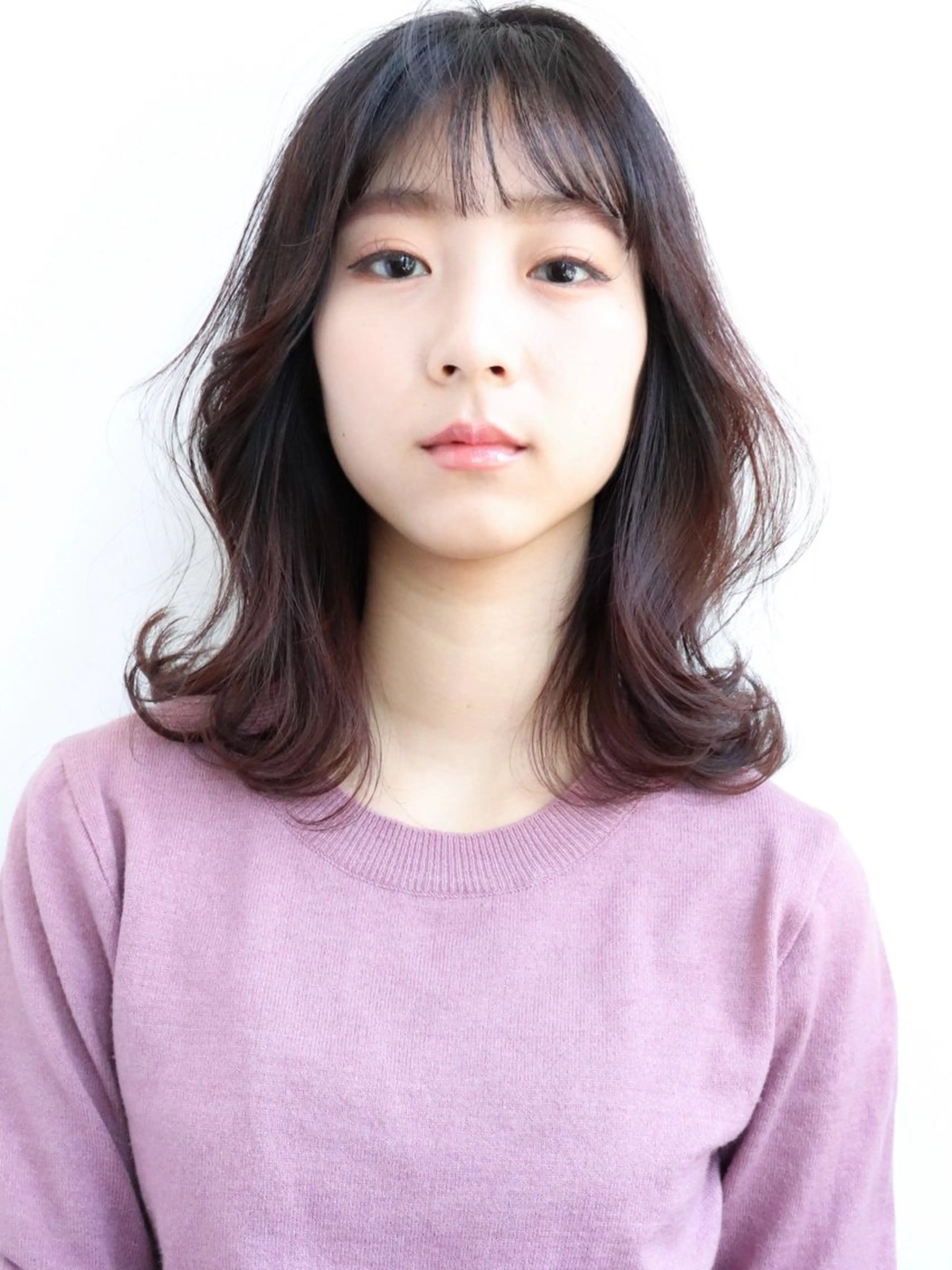 ミディアム カット ヘアカラー トリートメント 流音 【直前割あり】のヘアスタイル