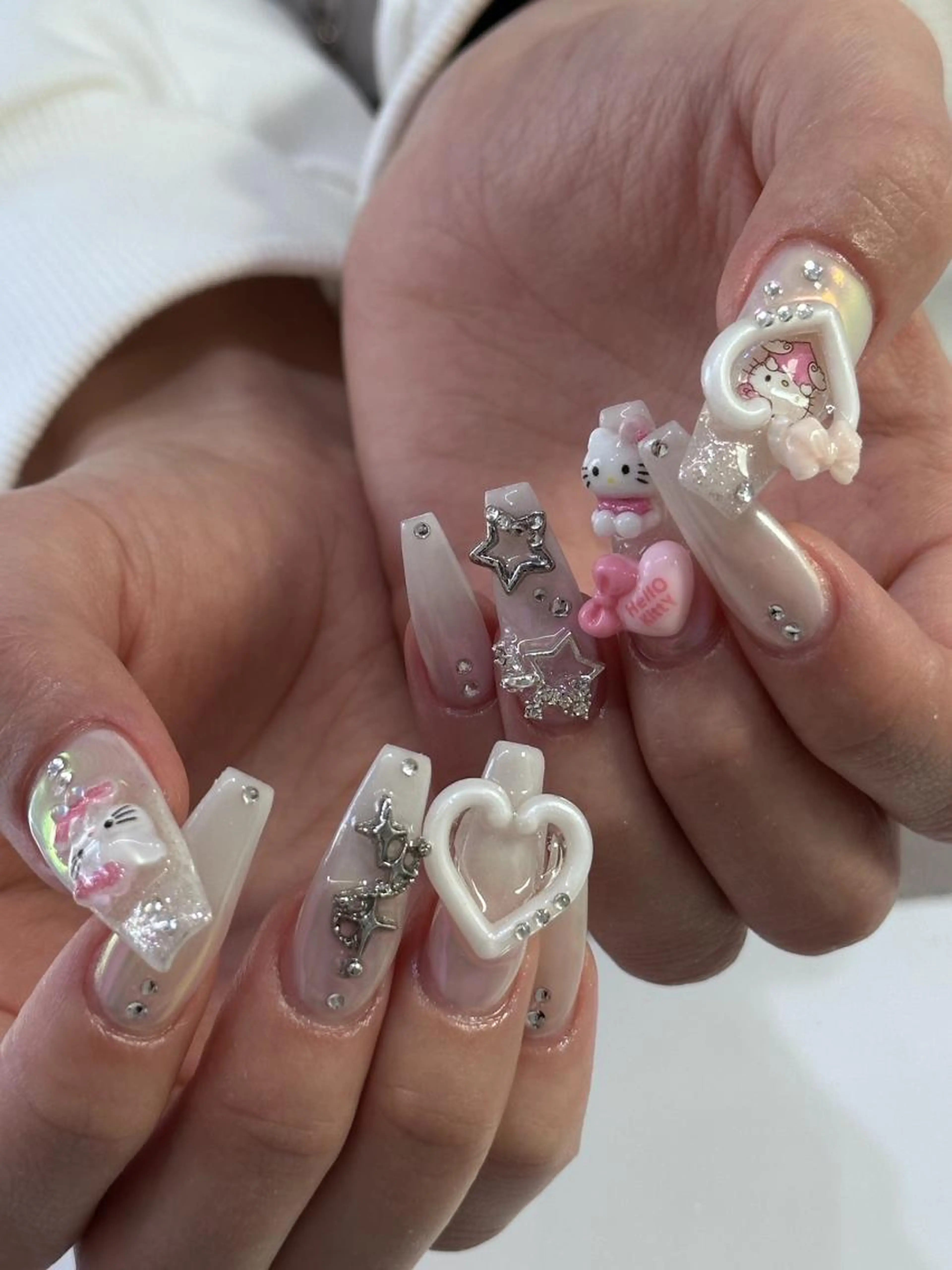 デザインBコースꕤ.·*.10本全てアート🉑✨(チーク、フレンチ、カラーグラデーションなどベースカラーでご案内🎀)の写真