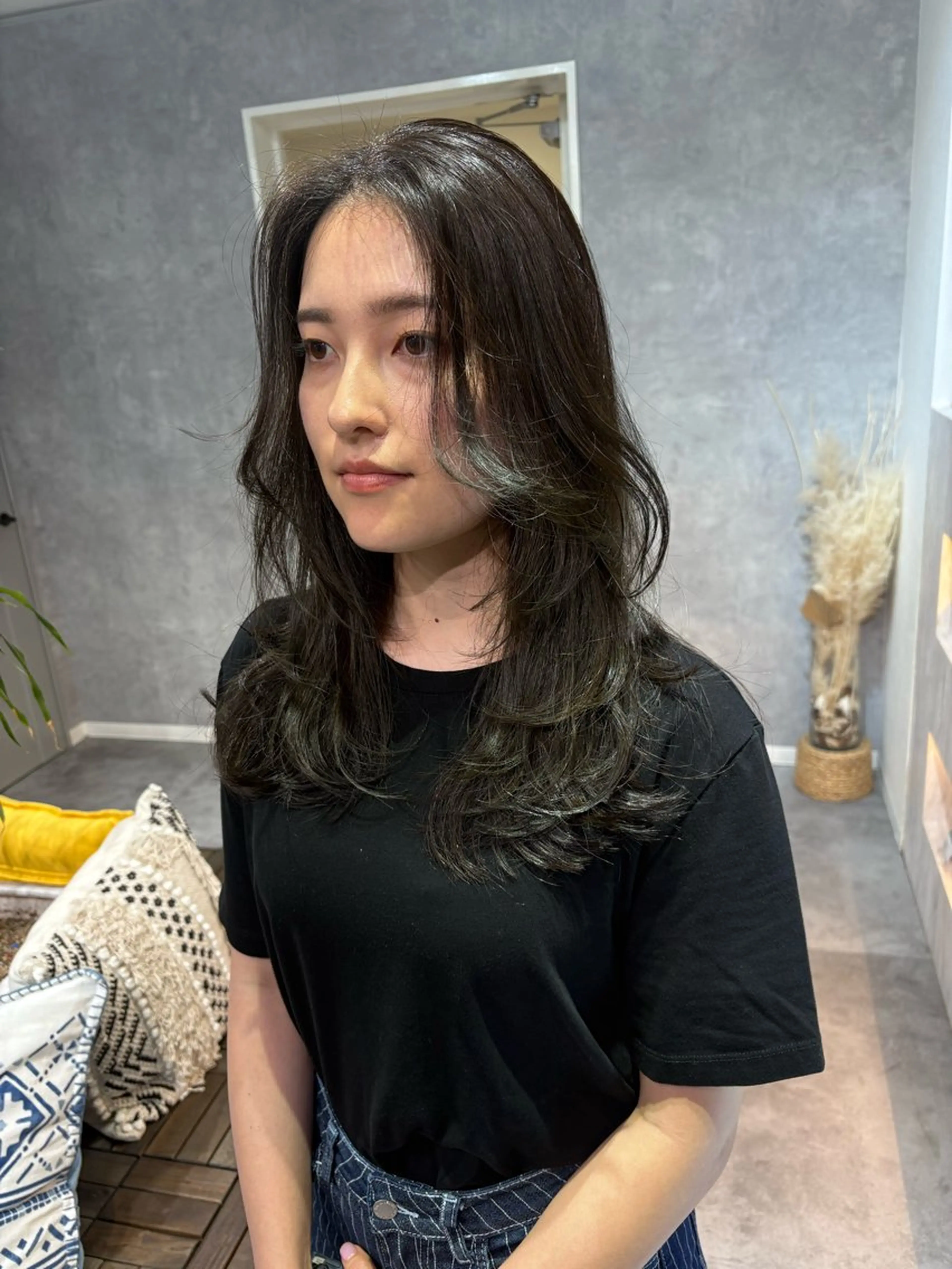 セミロング レイヤーカット カット ヘアカラー 海外レイヤーカット 🇺🇸山村拓士のヘアスタイル