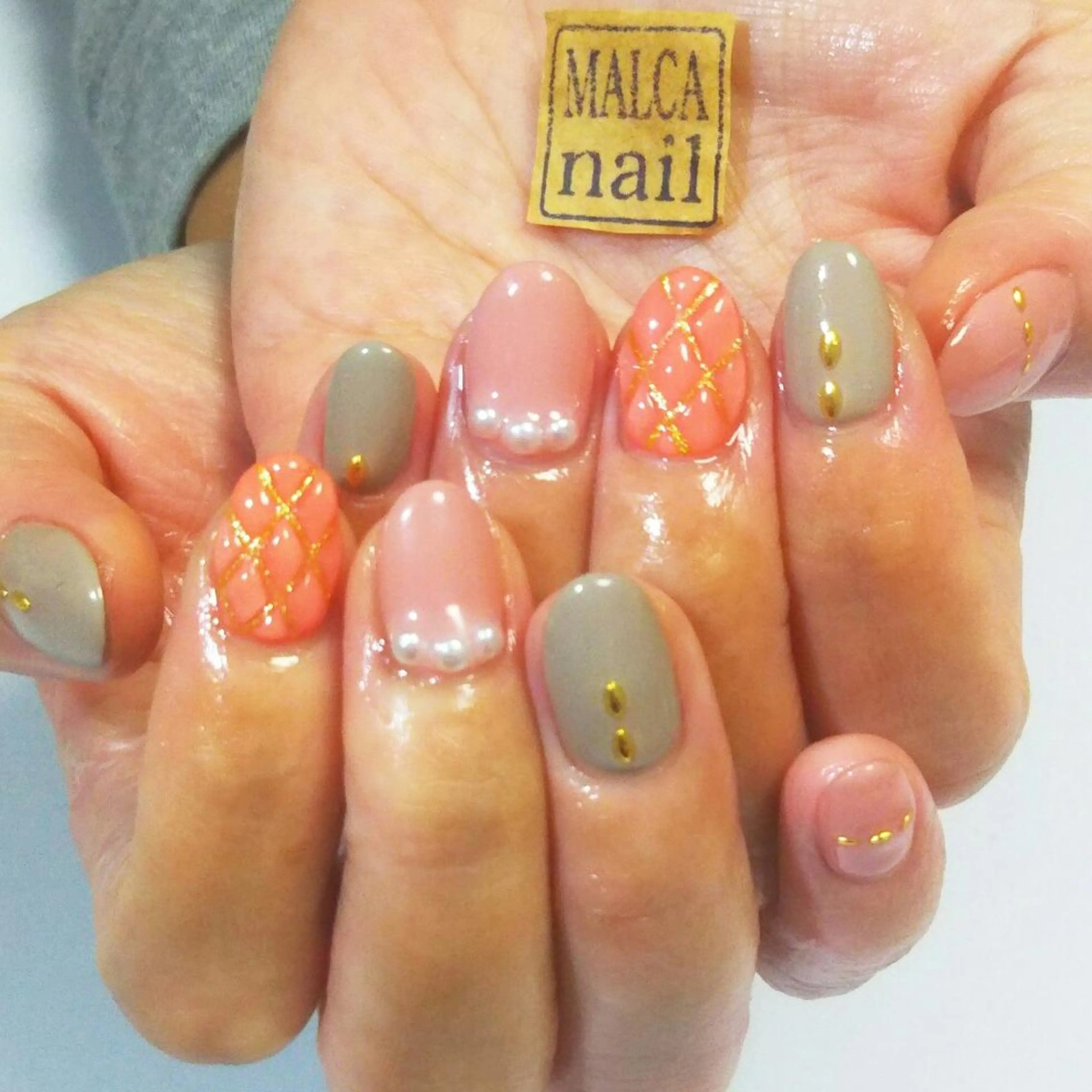 ネイル MALCAnail(マルカネイル)所属・荒木 莉奈のネイルデザイン