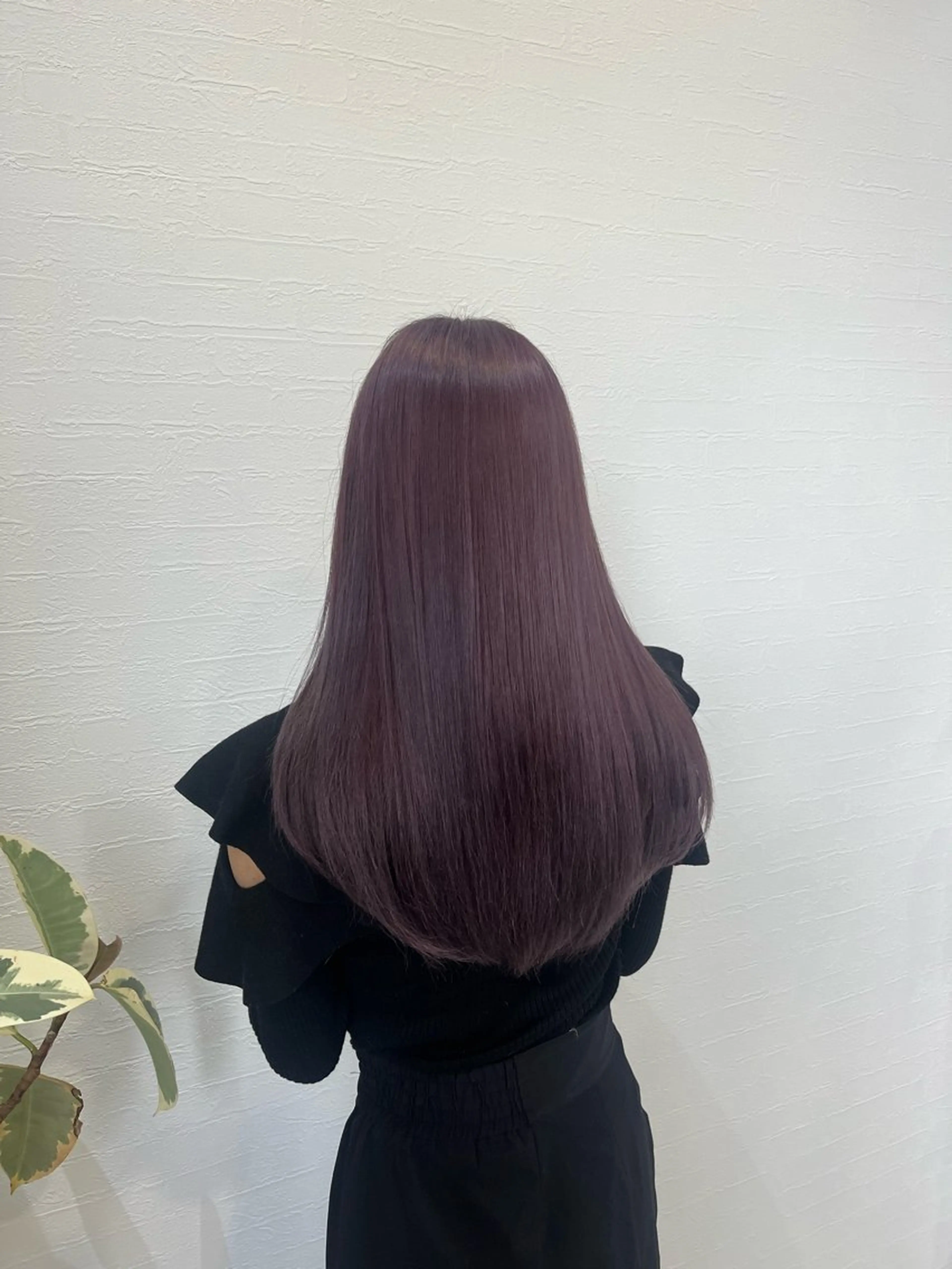 ロング カラー ブリーチ 透明感カラー ラベンダーカラー 宮本 楓のヘアスタイル