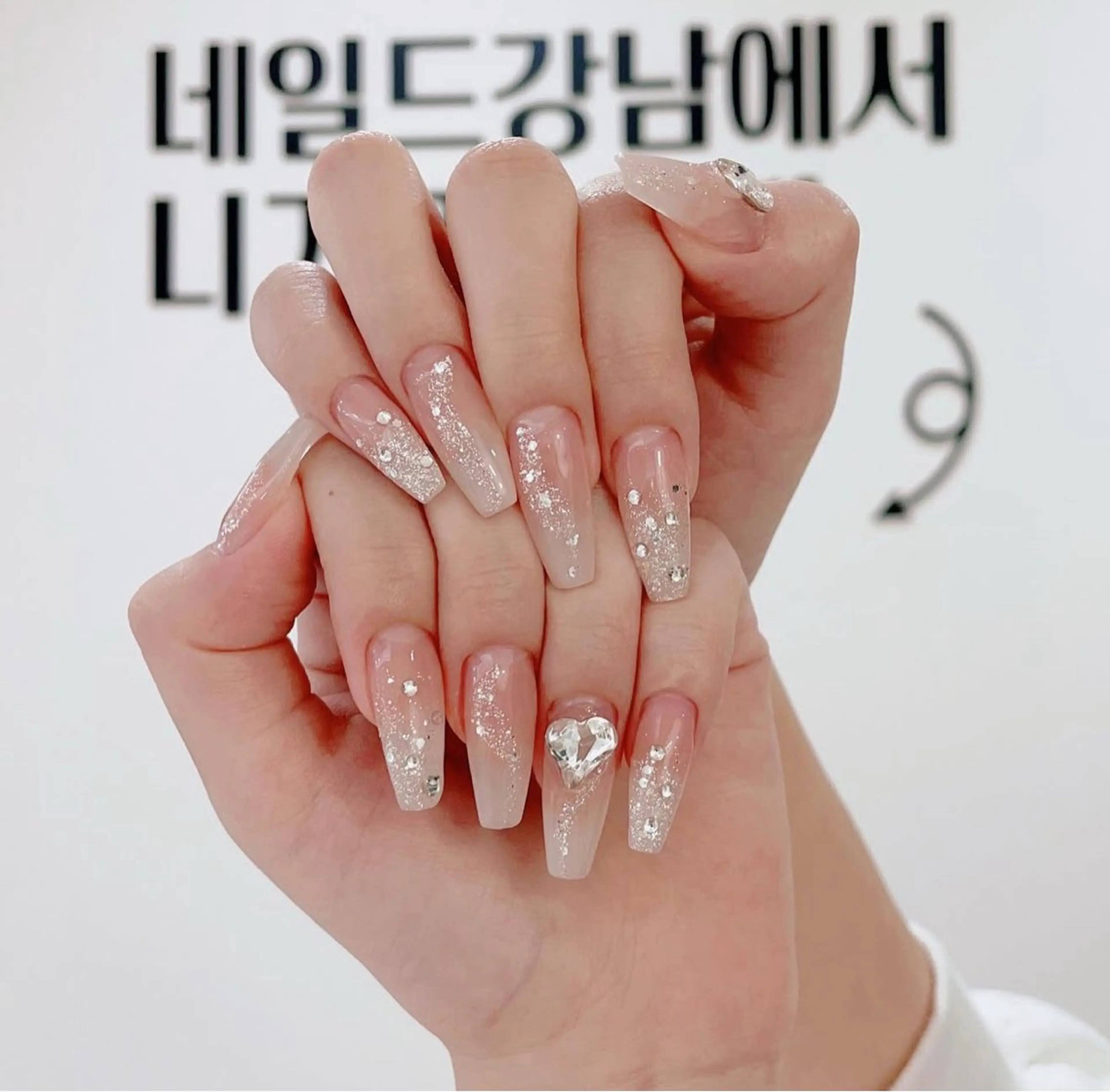 ネイル アートネイル ジェルネイル ネイルチップ ハンドネイル Rin Rin TA Nailのネイルデザイン