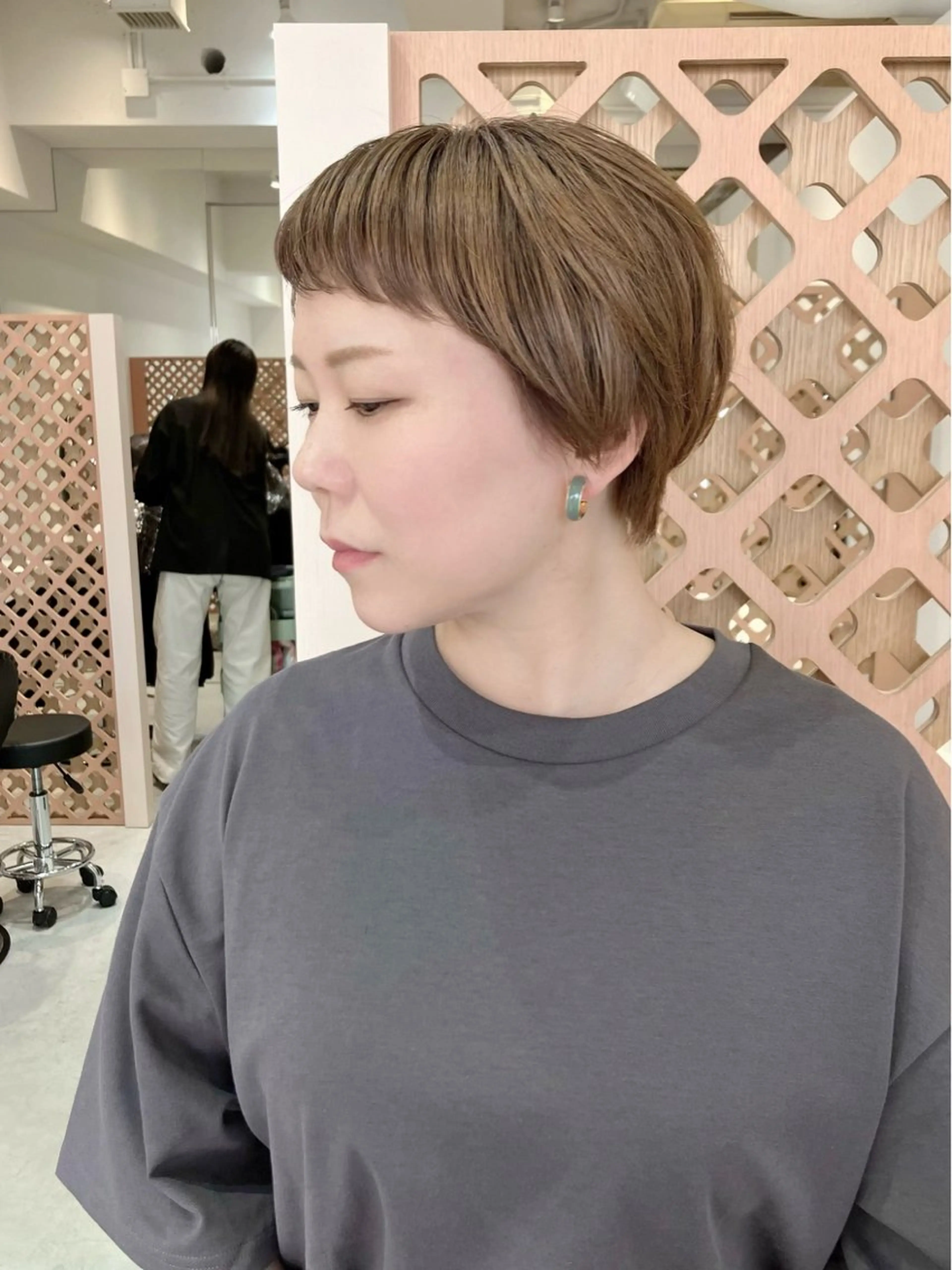 ショート カラー ブリーチ ショートヘア カット ヘアカラー 川間 将彦のヘアスタイル