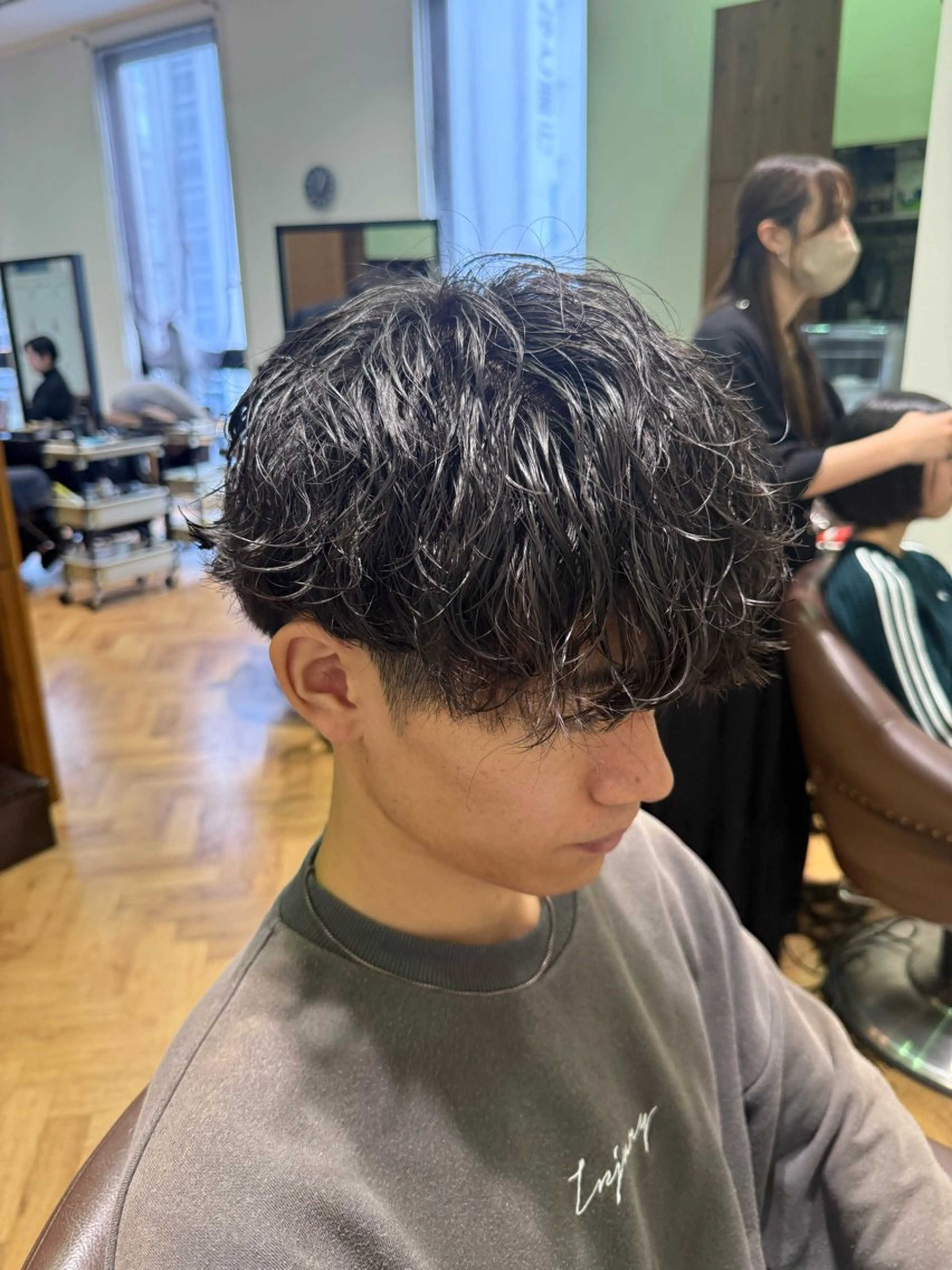 ショート パーマ 溝口 槙里也のヘアスタイル