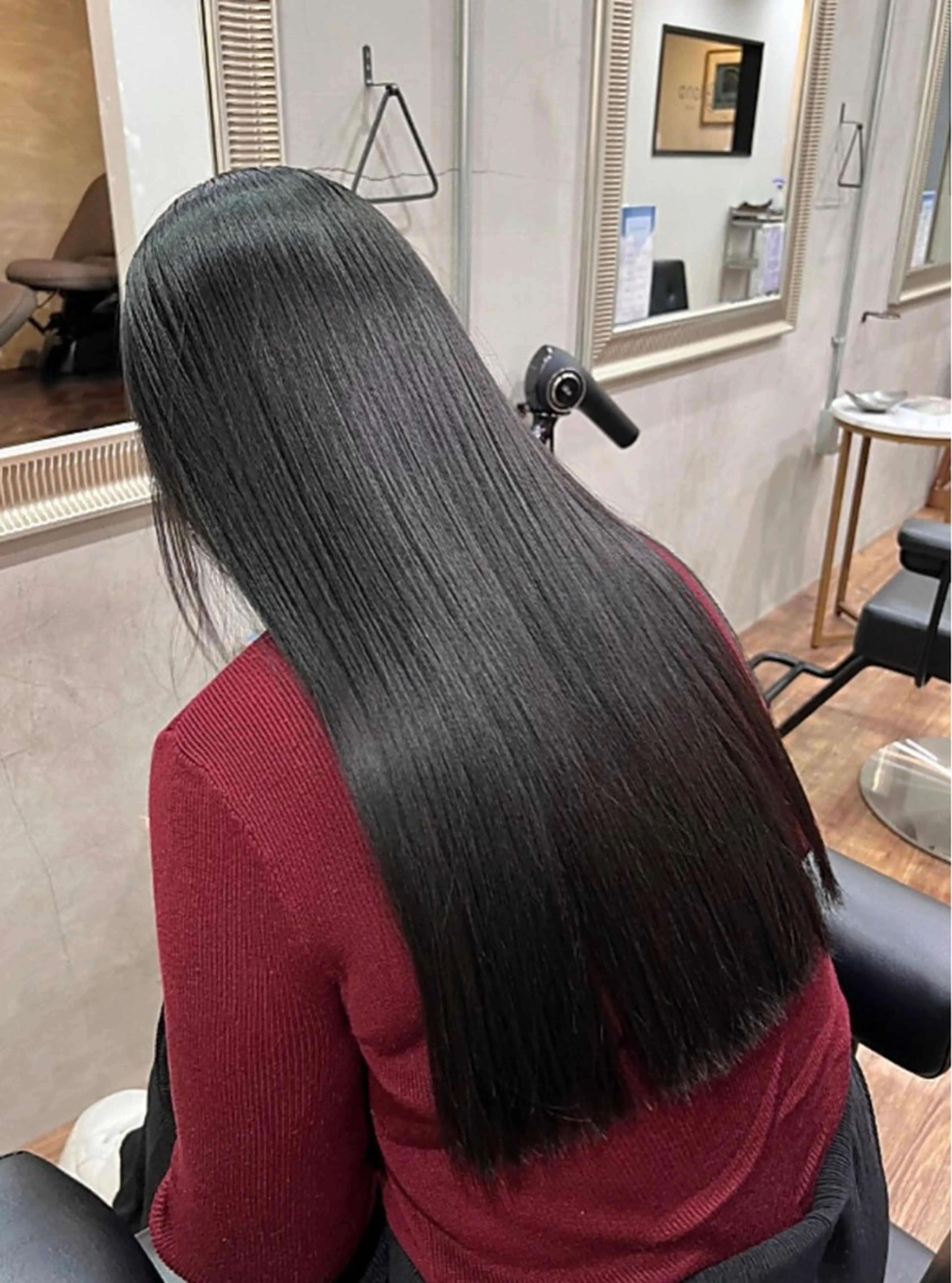 ロング Hair Place SoL 磯淵蓮のヘアスタイル
