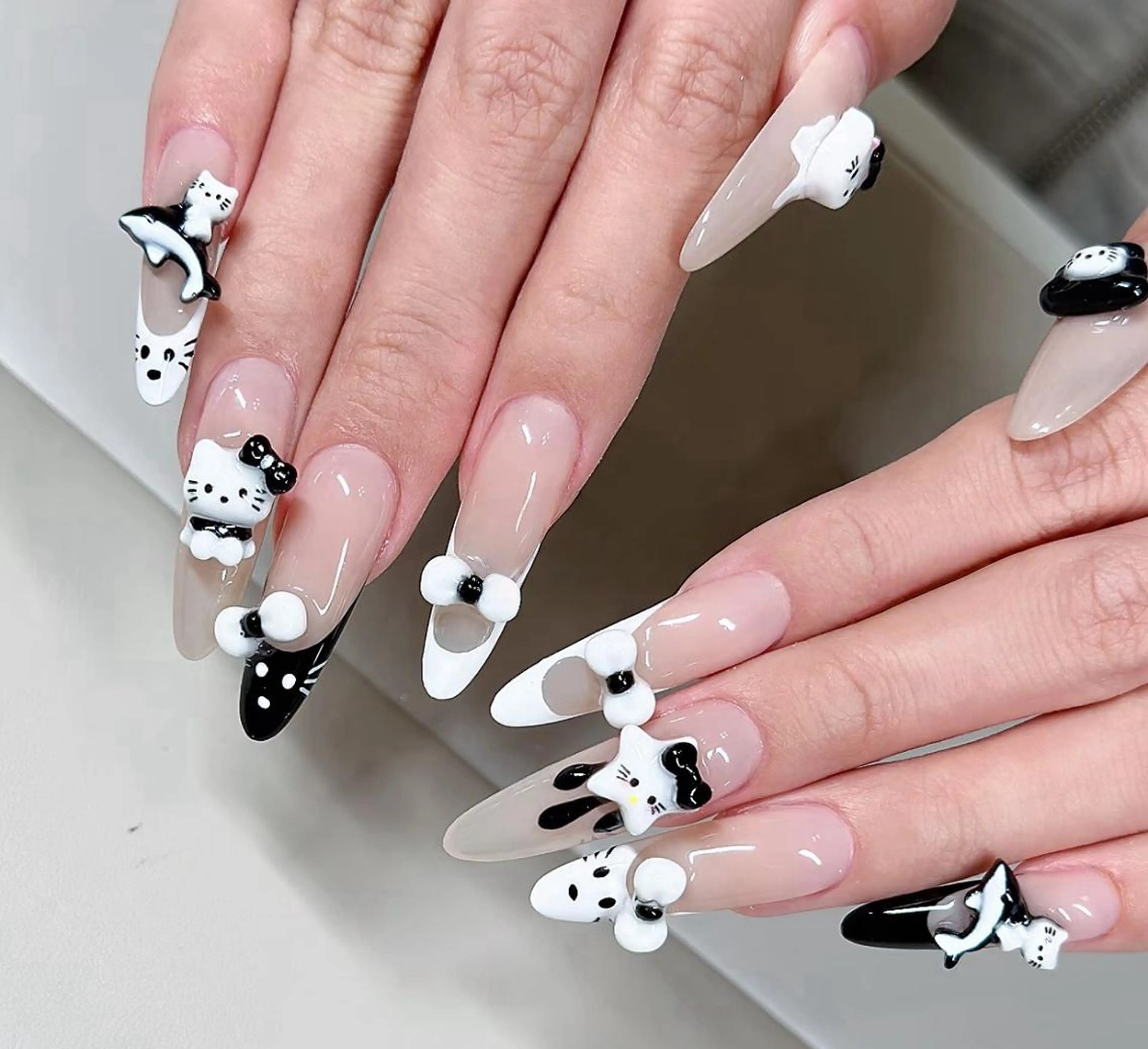 ネイル ハンドネイル 🍑 momo_nailのネイルデザイン