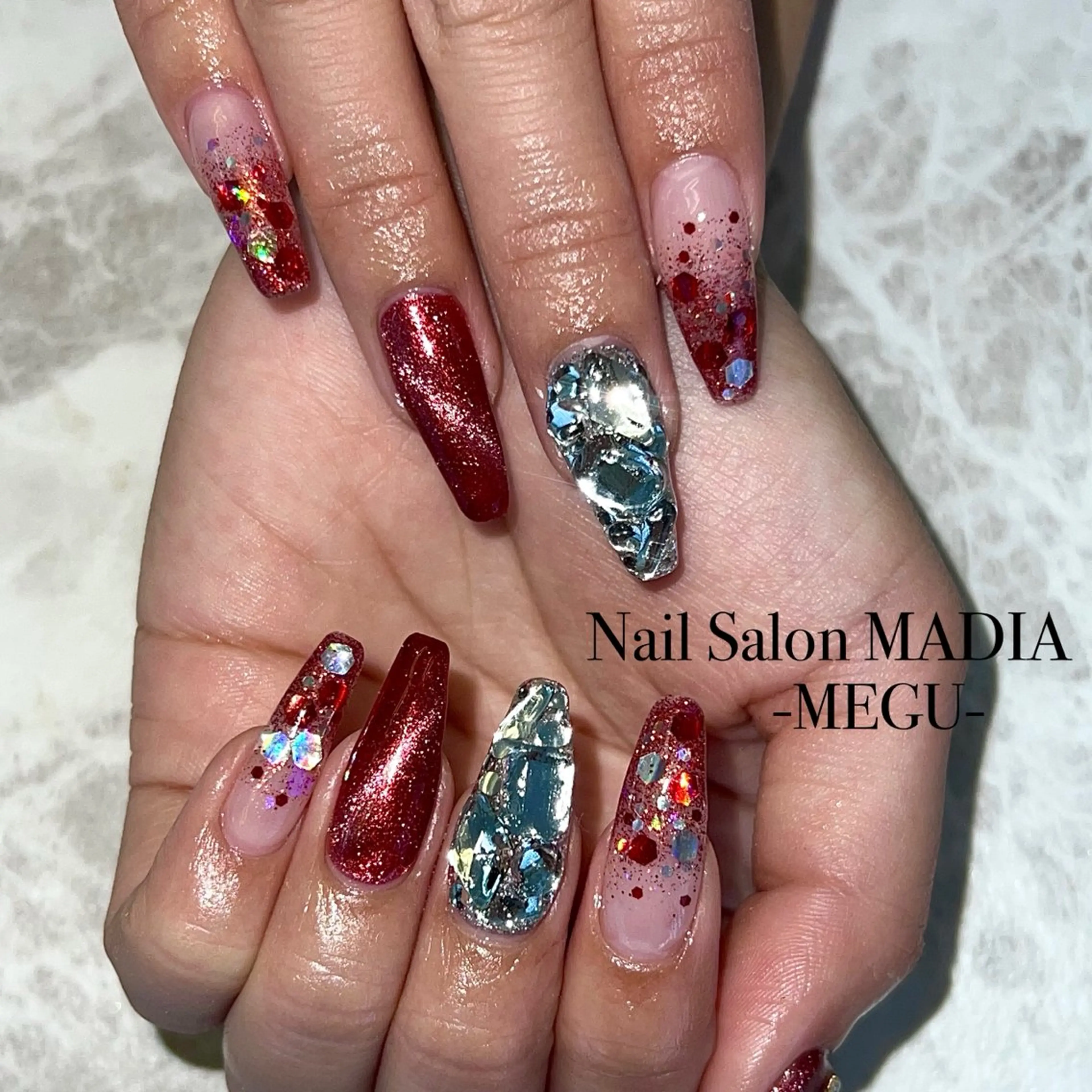 ネイル MADIA藤沢所属・MADIA MEGUのネイルデザイン