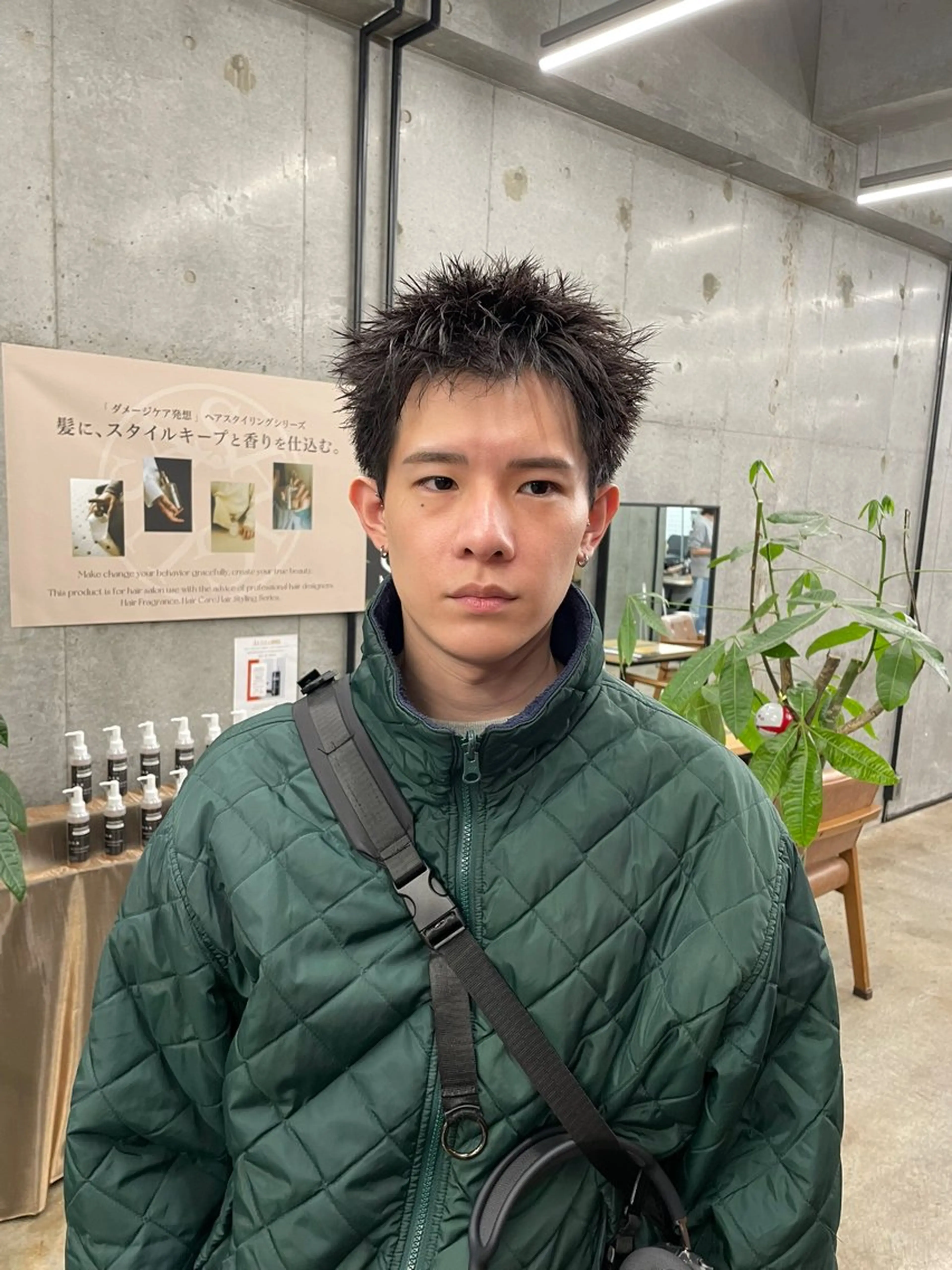 ショート メンズ 《メンズ支持NO.1 ×艶ブラウン》ソウタのヘアスタイル