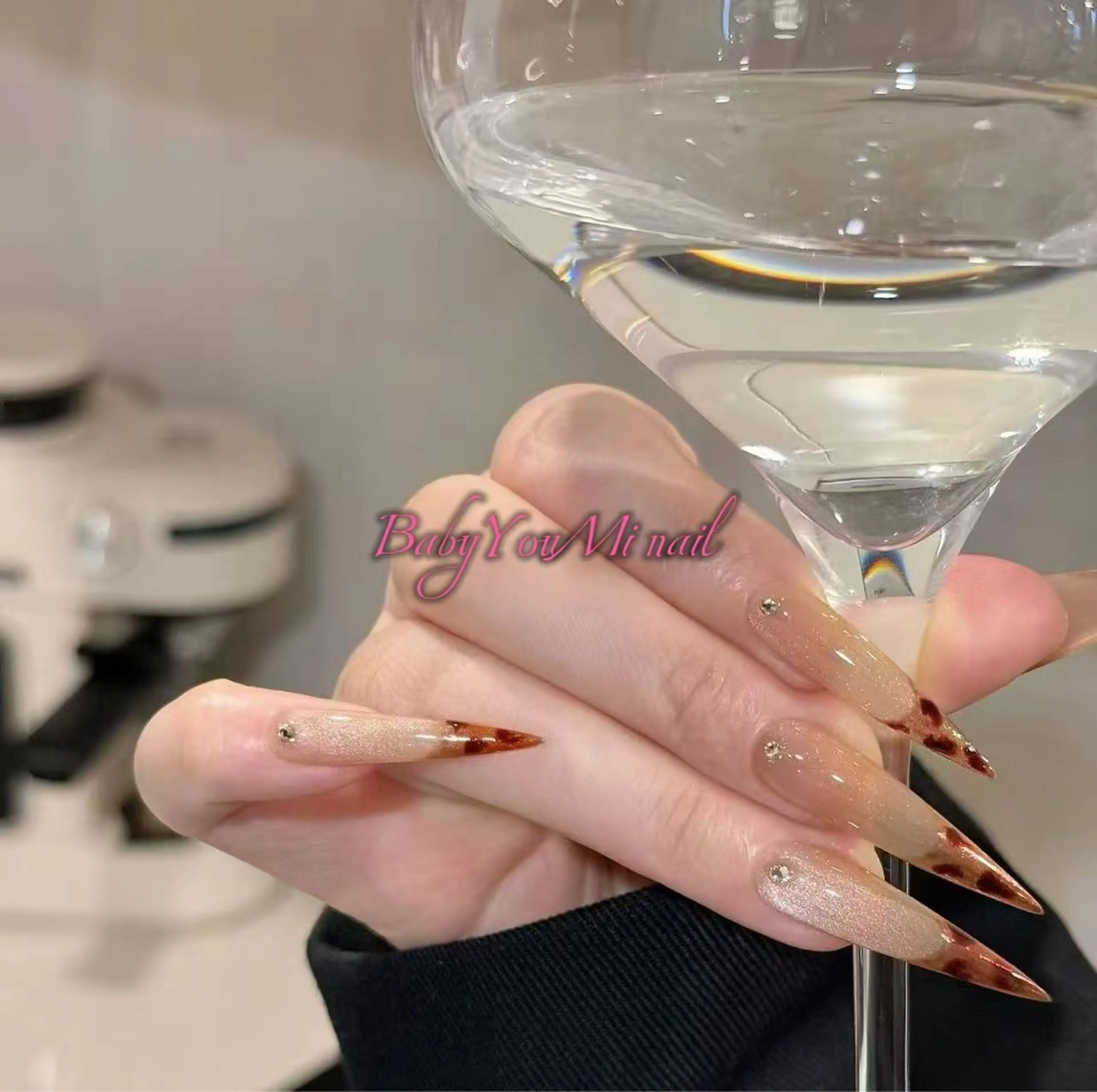 ネイル オーロラネイル フラワーネイル フットネイル フレンチネイル ジェルネイル ハンドネイル BabyYouMi nailのネイルデザイン