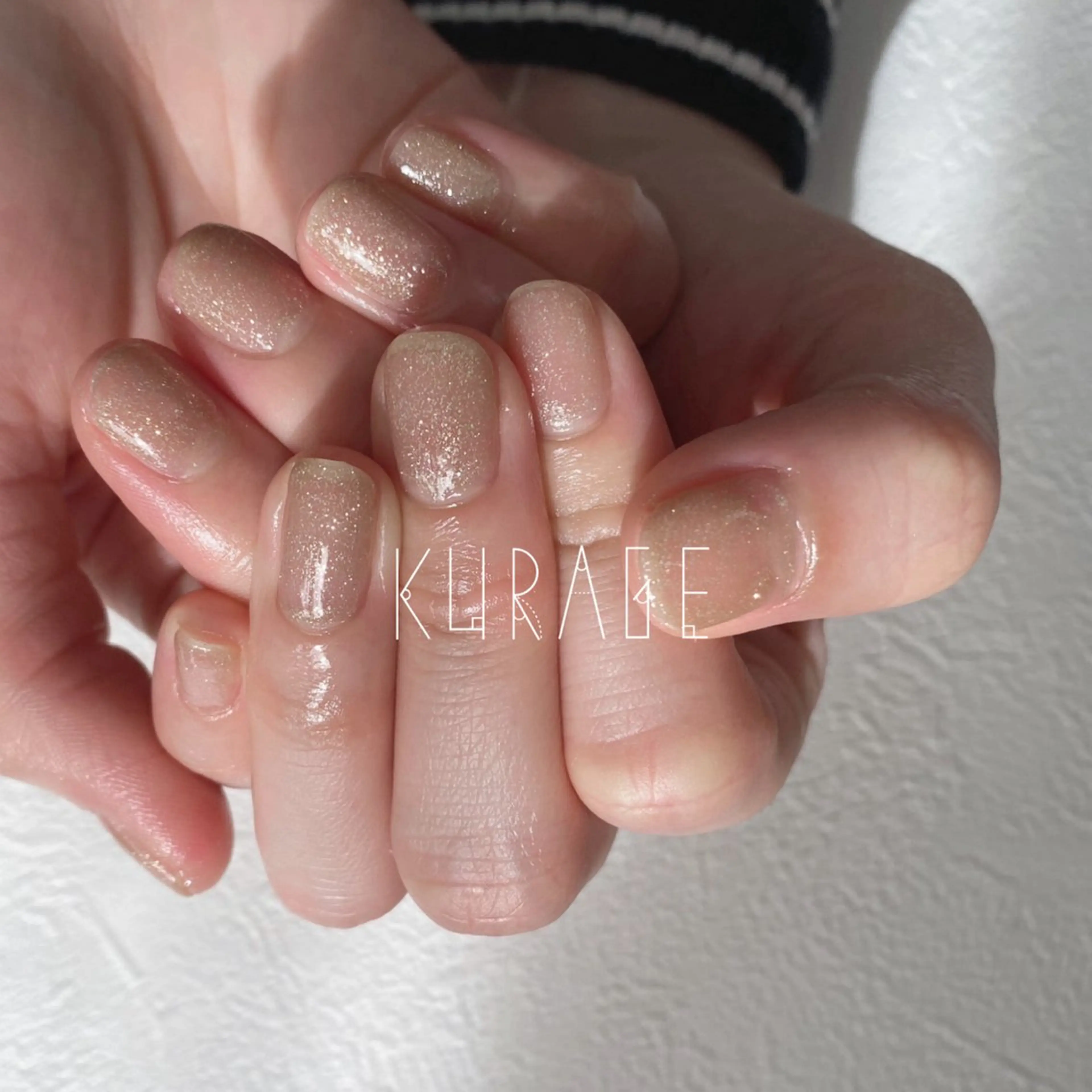 まずはお試し🌸はじめてのネイルにもおすすめの150色から選べる【ハンドワンカラー】の写真