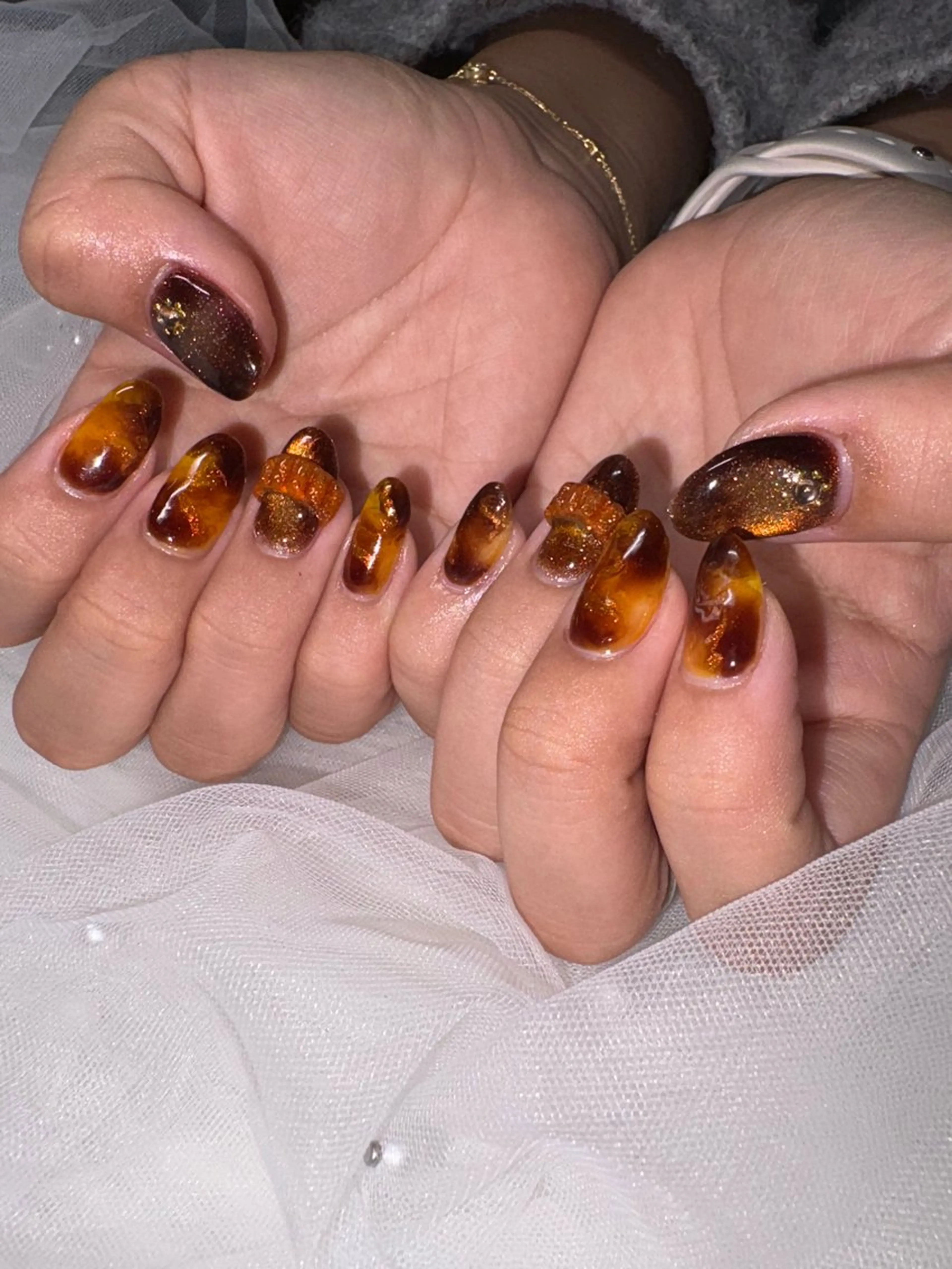 ネイル べっ甲ネイル マグネットネイル ハンドネイル 🤍eimy nails🤍所属・eimy nails♡のネイルデザイン