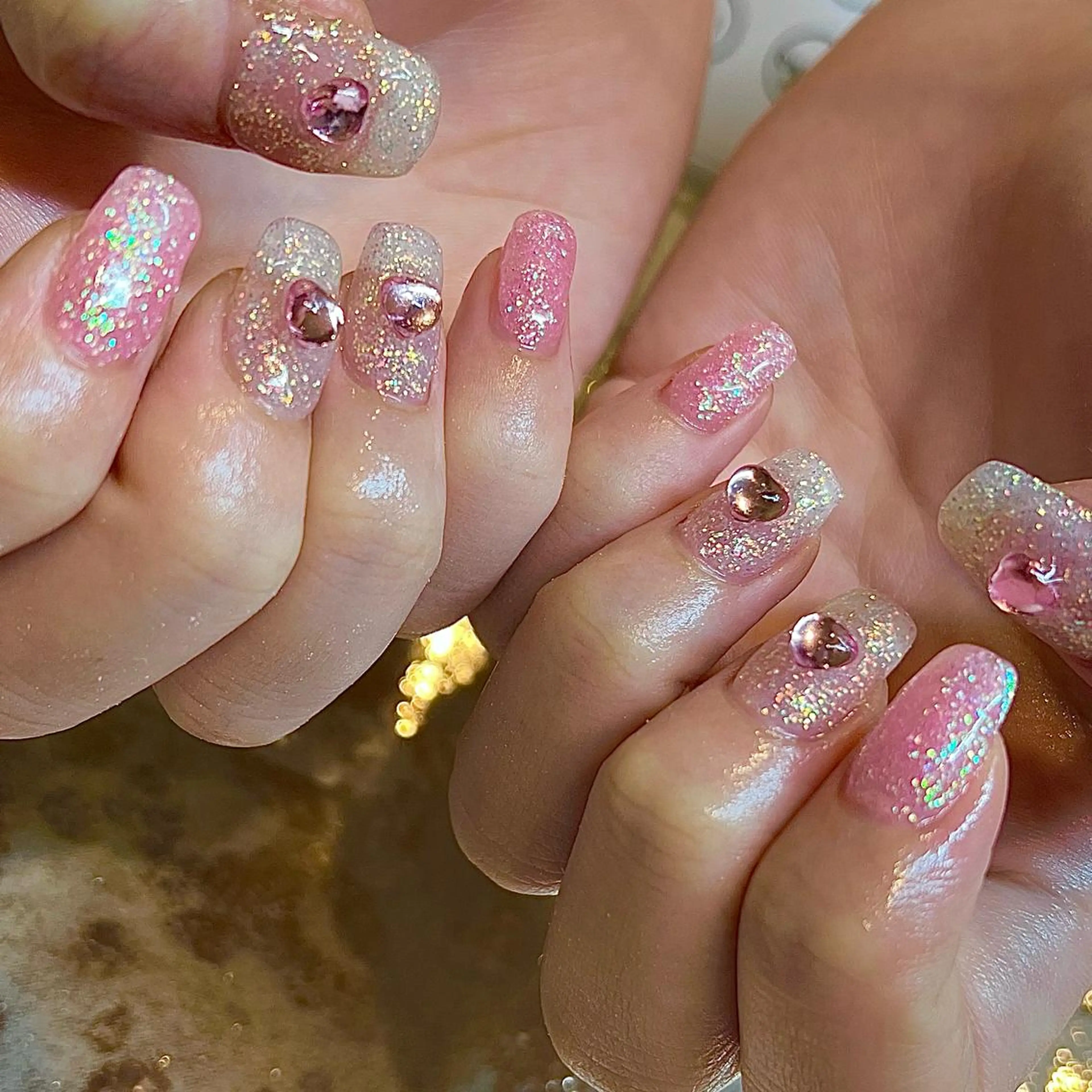 ミディアム ネイル ワンカラーネイル ハンドネイル H🌺 NAILのネイルデザイン