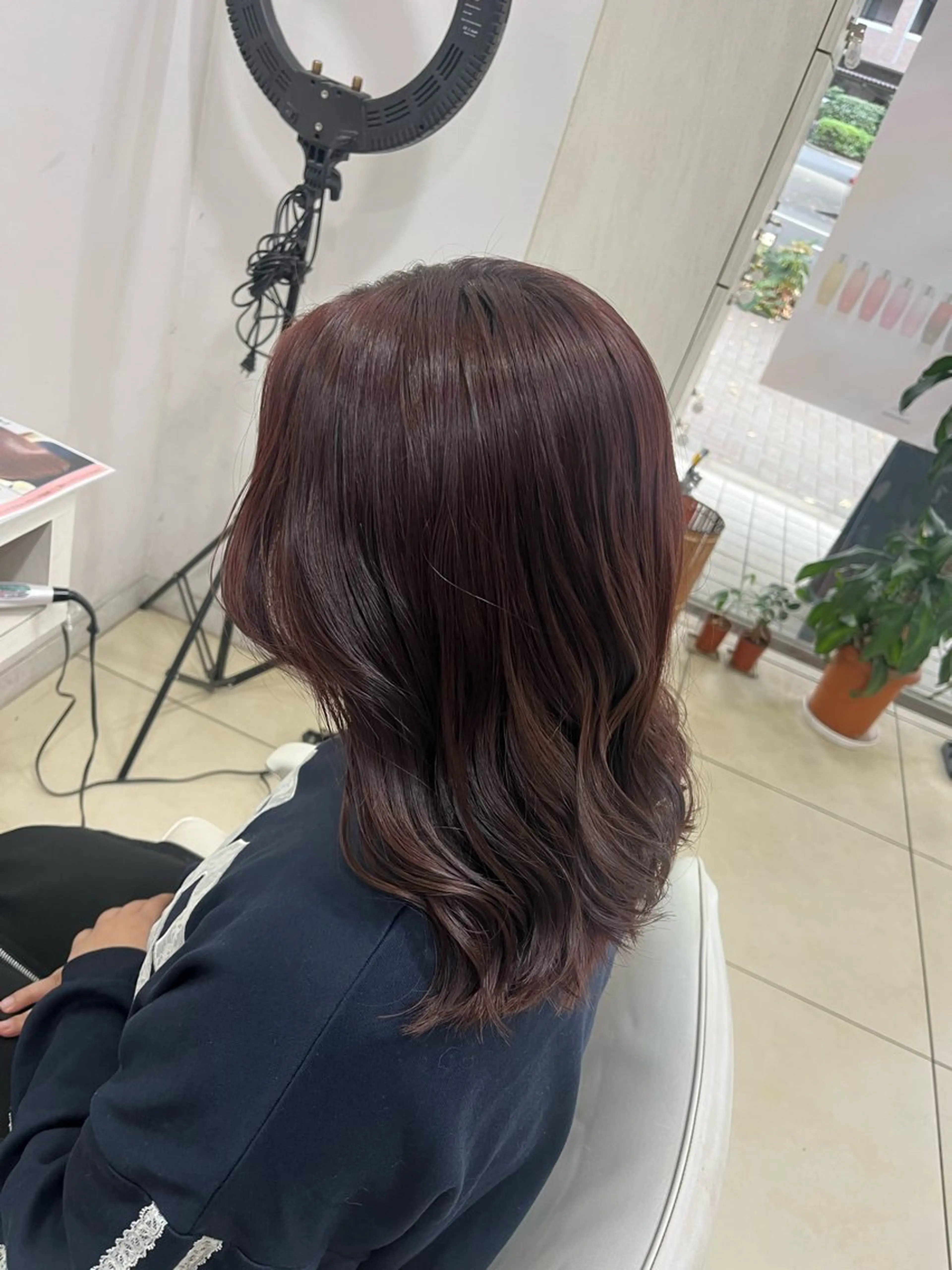 セミロング ヘアカラー トリートメント 【髪質改善カラー】 あむ·. ⟡ 🖤のヘアスタイル