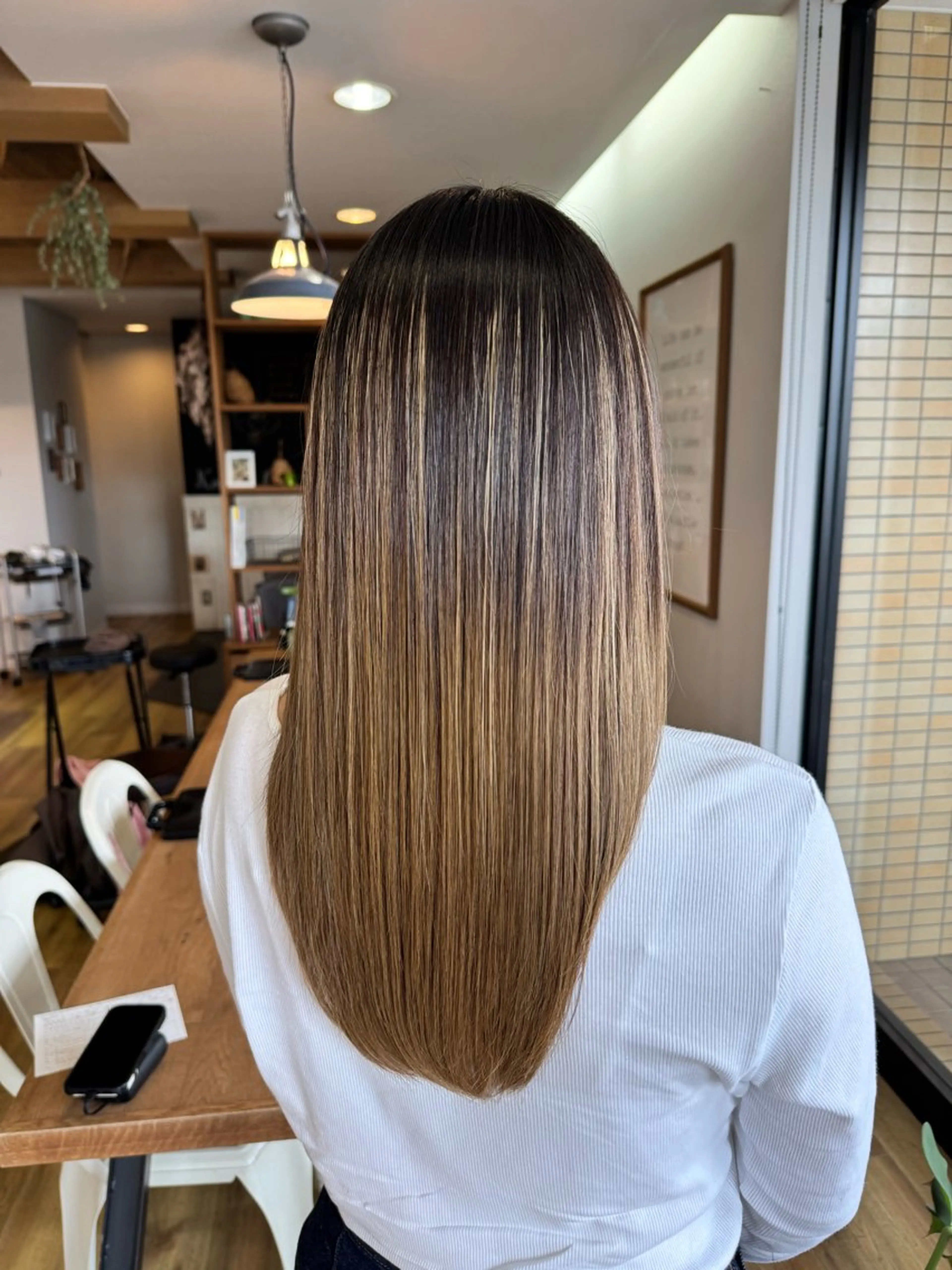 ロング カラー トリートメント ツキダテ ユイのヘアスタイル
