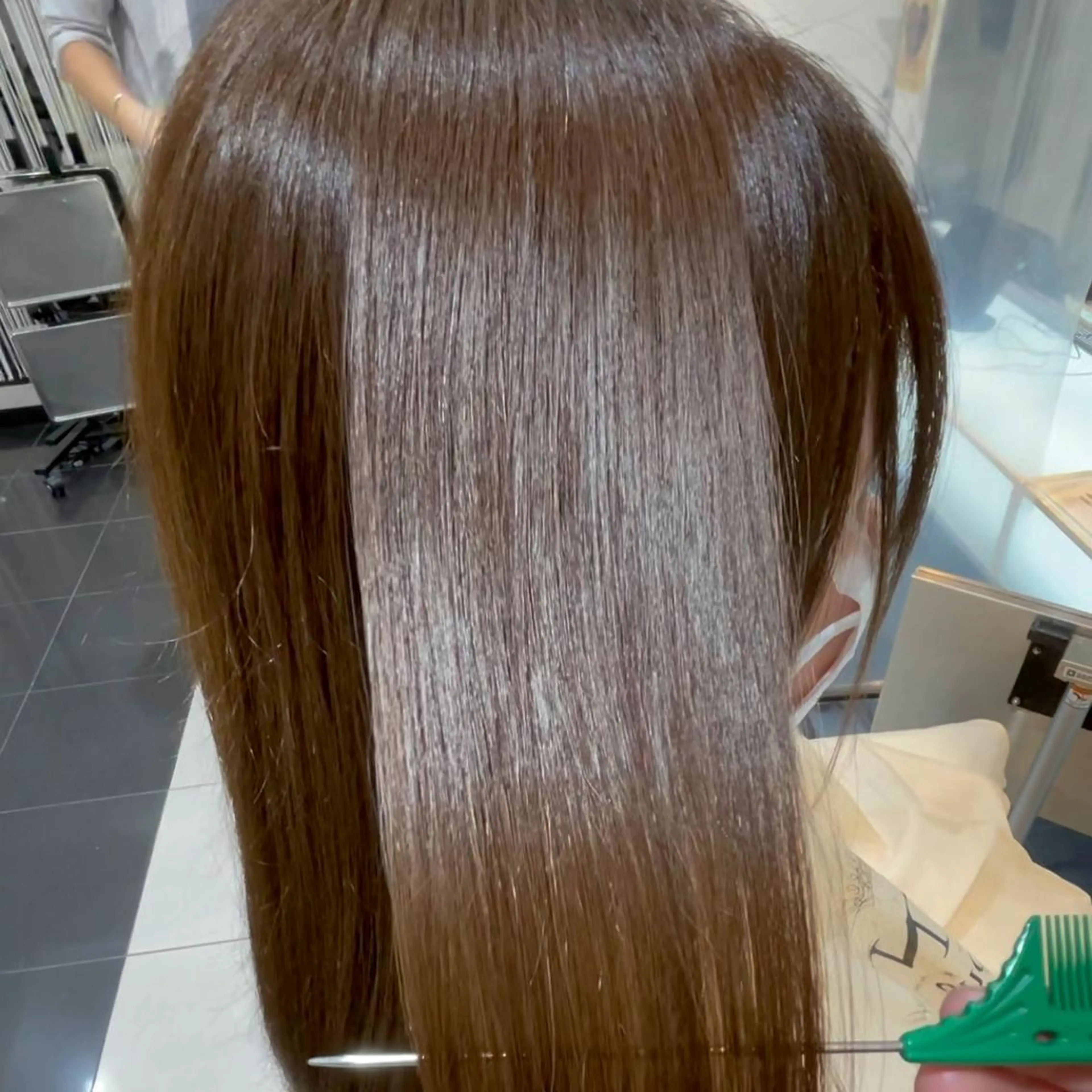 セミロング 佐野 優斗のヘアスタイル