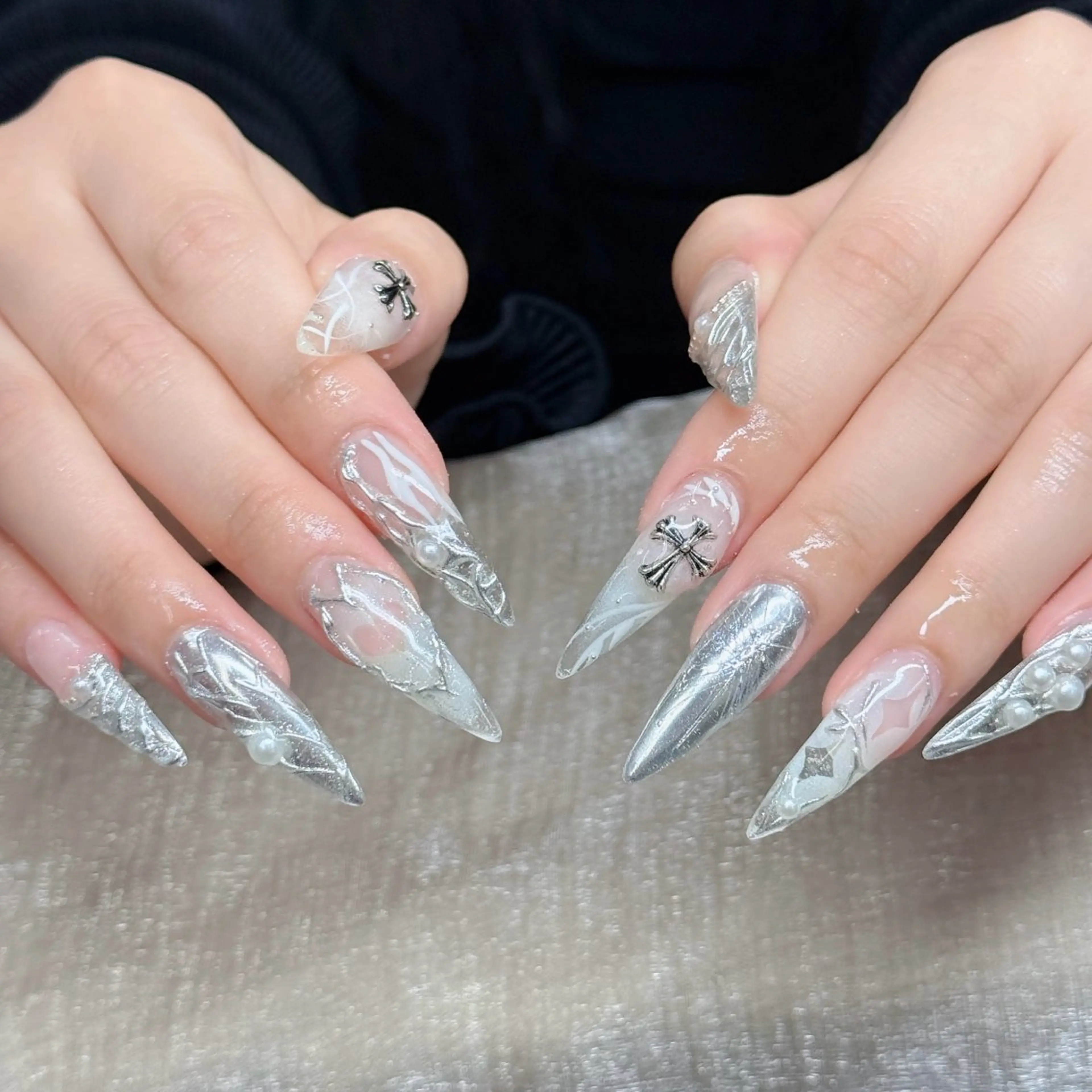 ネイル ロングネイル マグネットネイル リボン 夏ネイル スーパーロングネイル ハンドネイル Hani Nail XUKAのネイルデザイン