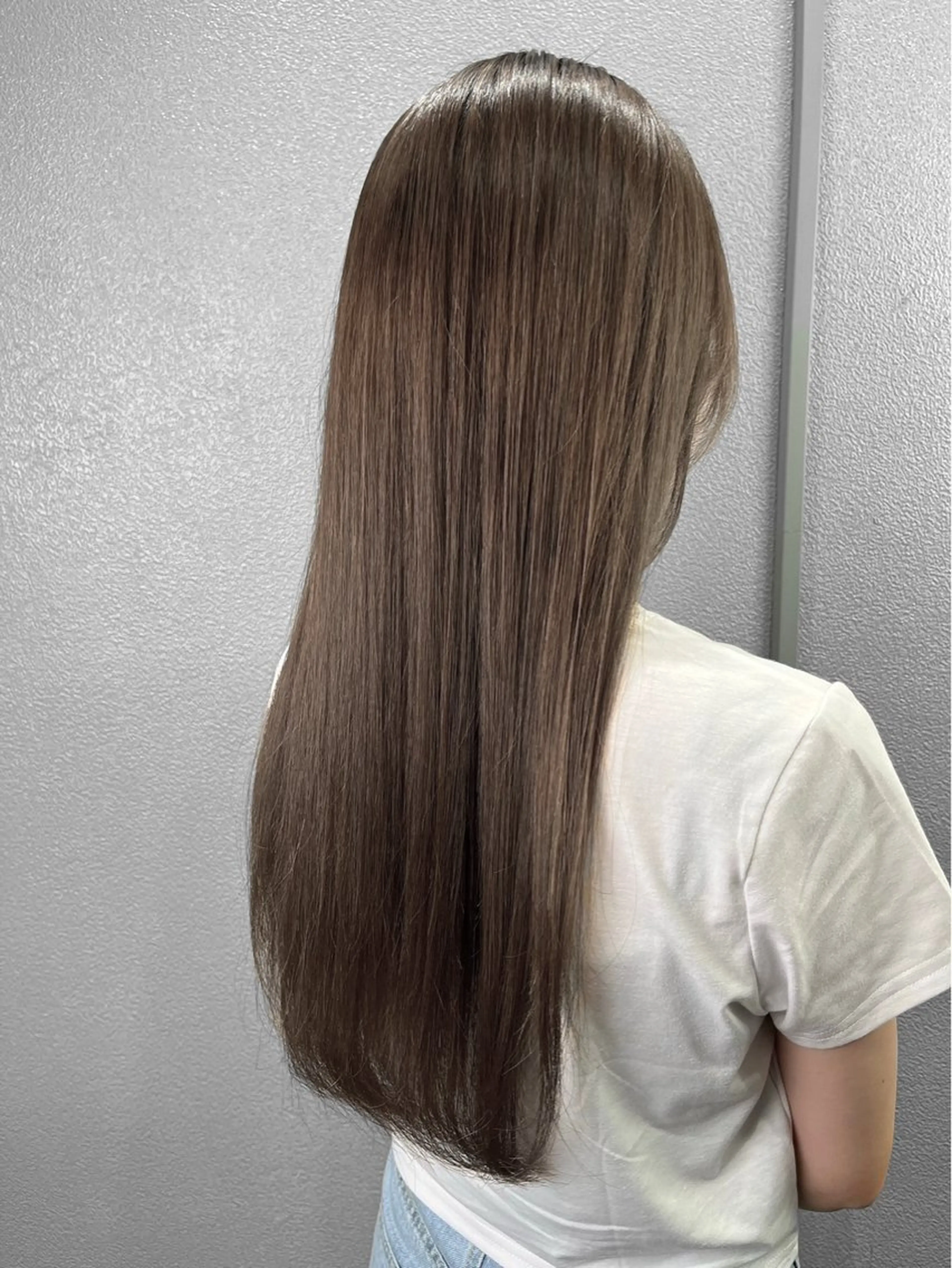 ロング カラー バレイヤージュ ブリーチ ケアブリーチ イヤリングカラー ハイライトカラー カット ヘアカラー トリートメント ハイトーン/韓国風/ 艶髪/吉祥寺のヘアスタイル