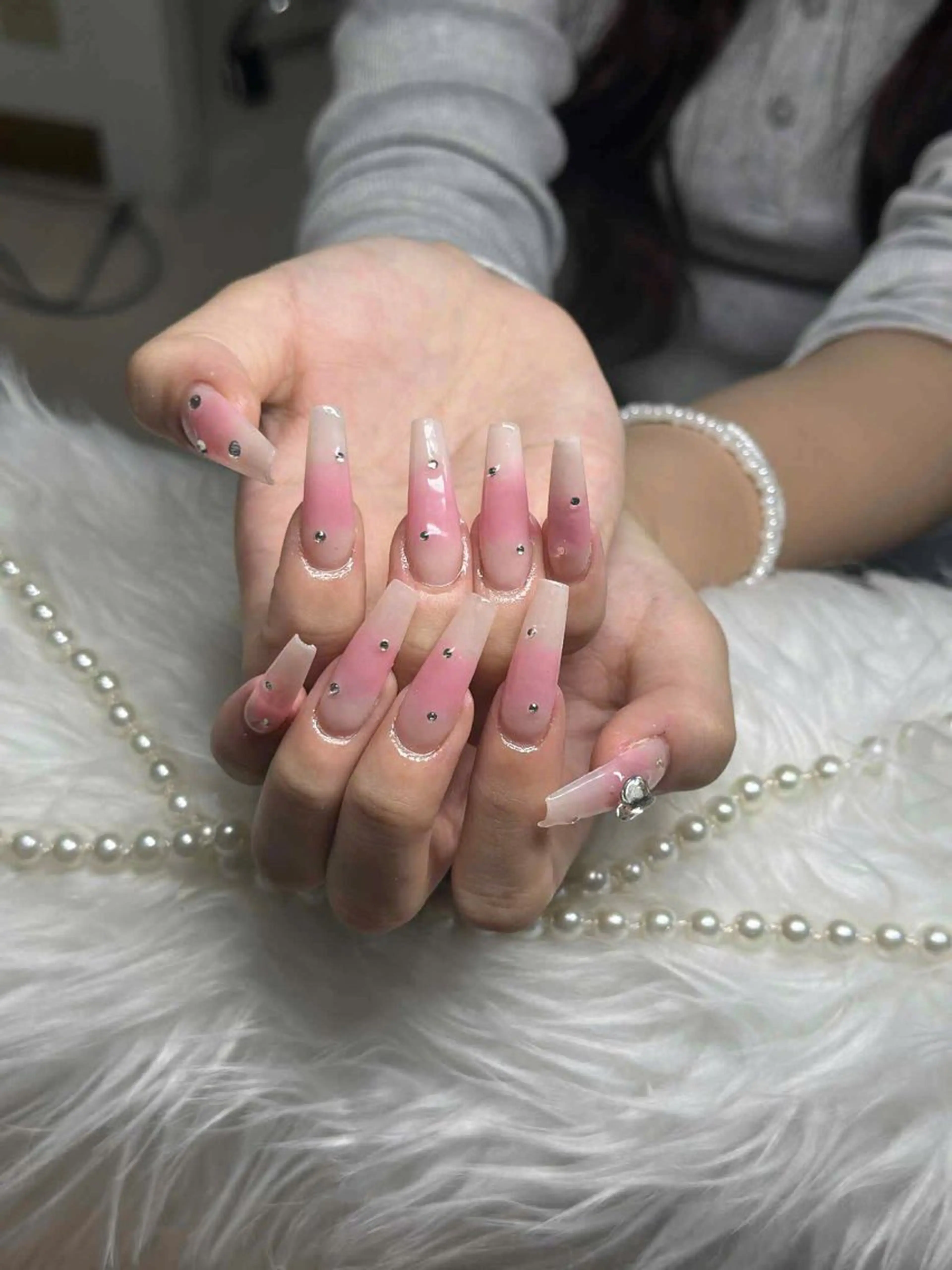 ネイル アートネイル 成人式 ジェルネイル ニュアンスネイル 夏ネイル ハンドネイル H.baby Nai Salon所属・neco H.babynailのネイルデザイン