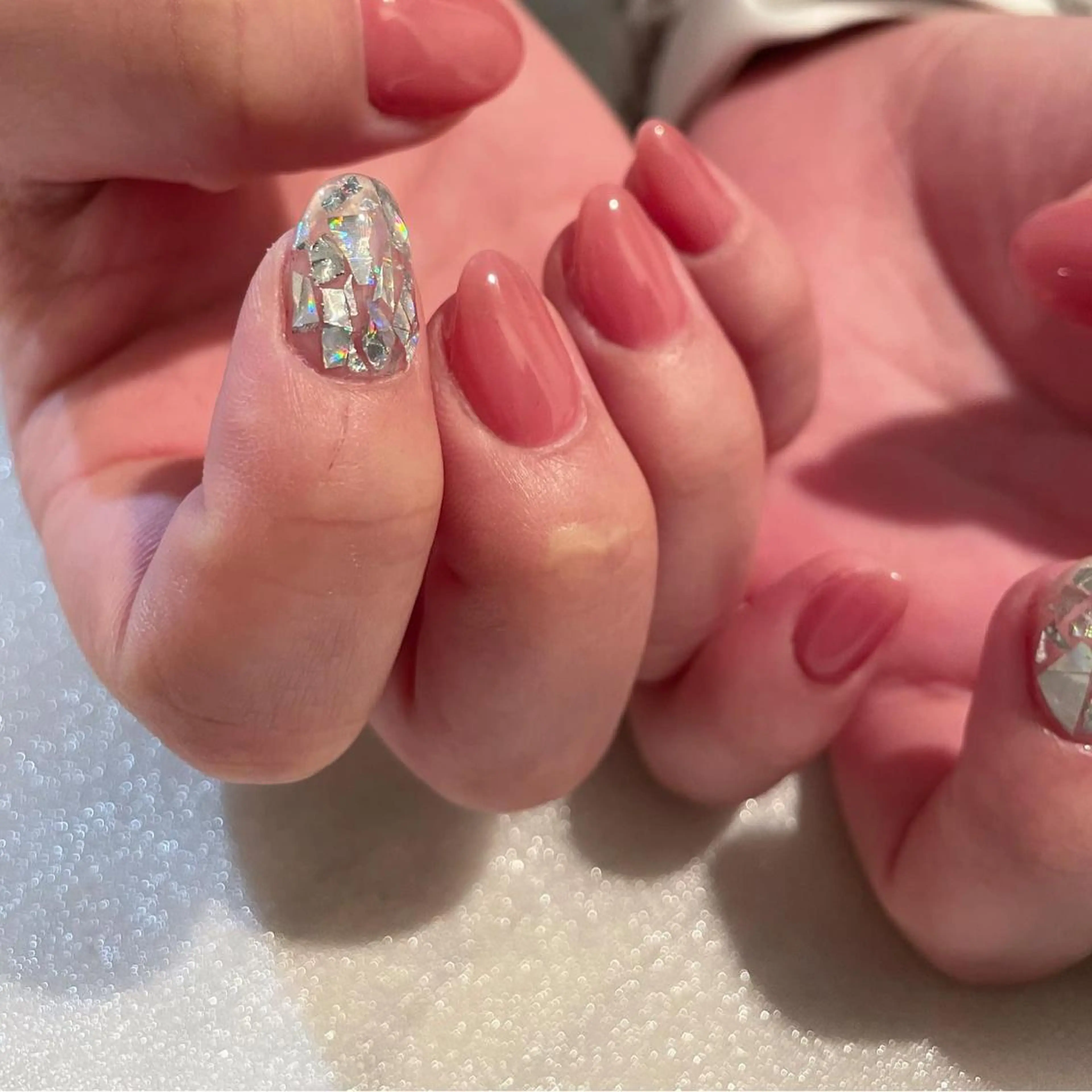 ネイル オーロラネイル フレンチネイル ガーリー ピンク ハンドネイル ハンドケア lyly.nail所属・lylynail YUUKAのネイルデザイン