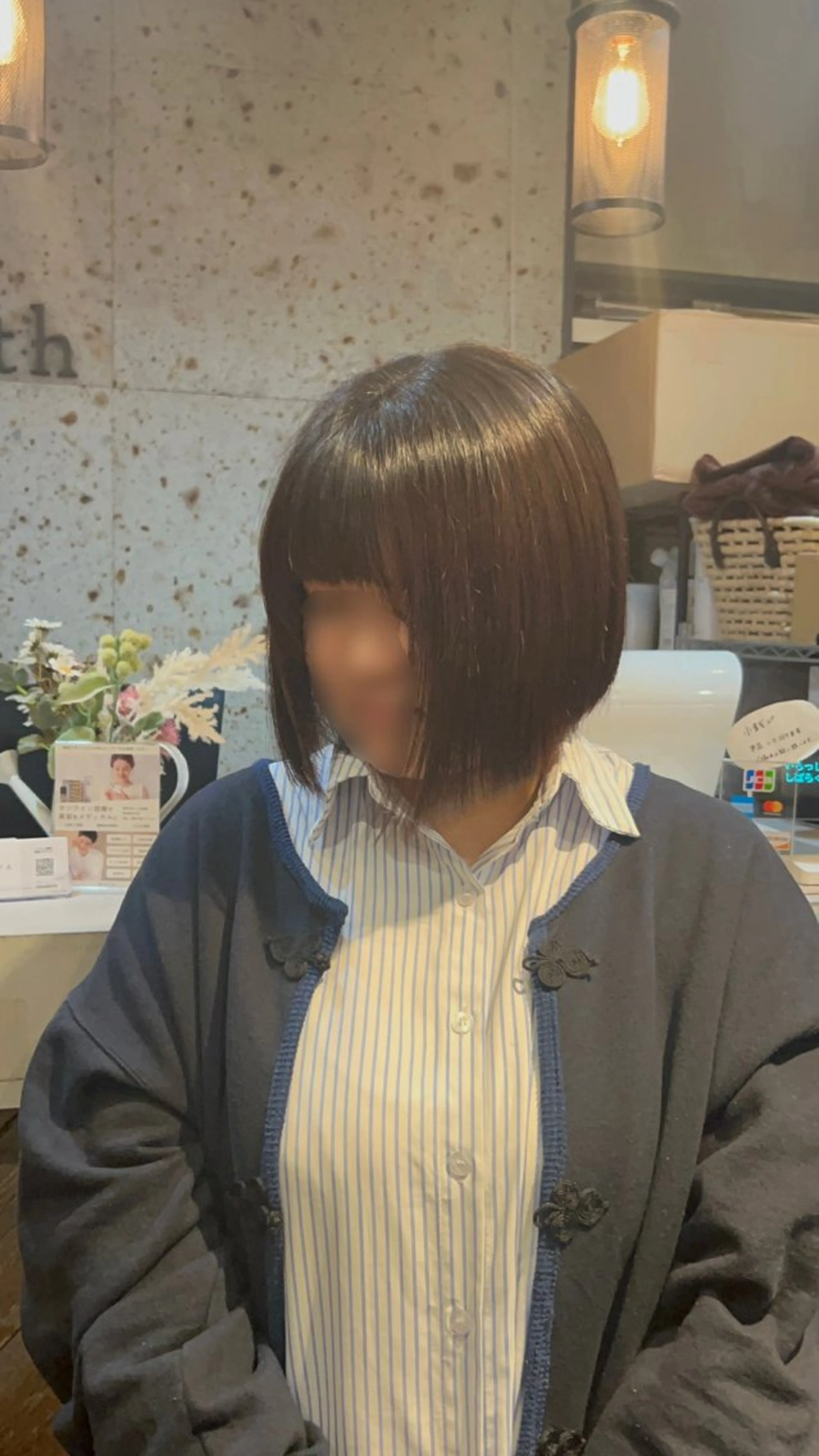 ショート 切りっぱなしボブ ボブ lafith hair noa上新庄所属・上新庄/かじ ももな/透明感カラーのヘアスタイル