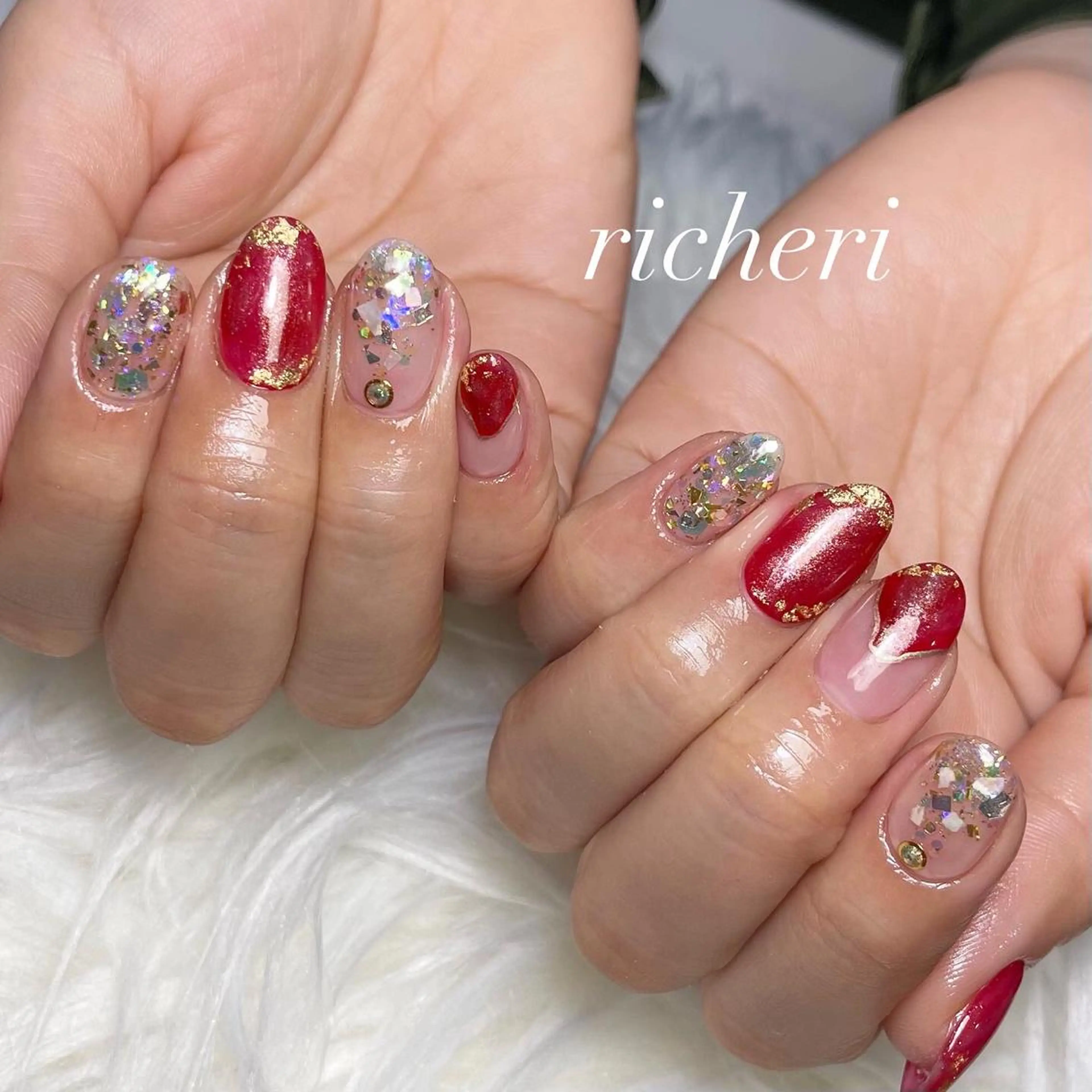 ミディアム ネイル 韓国風ヘア クリスマス アートネイル フレンチネイル ジェルネイル richeri beautyのエステ・リラクイメージ