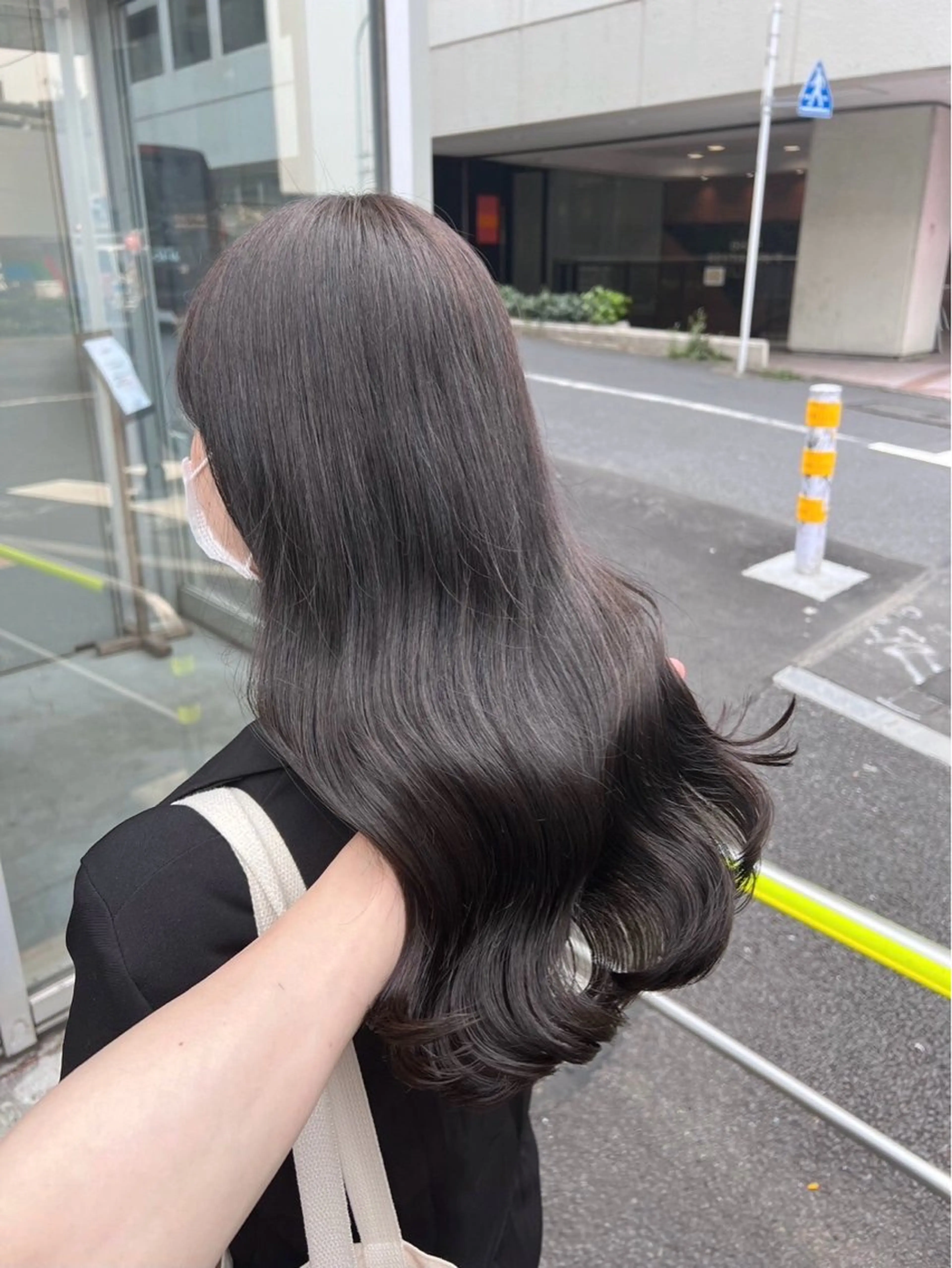 セミロング カラー ヘアアレンジ ヘアカラー 🎀RIN🎀 就活🩶暗髪カラーのヘアスタイル
