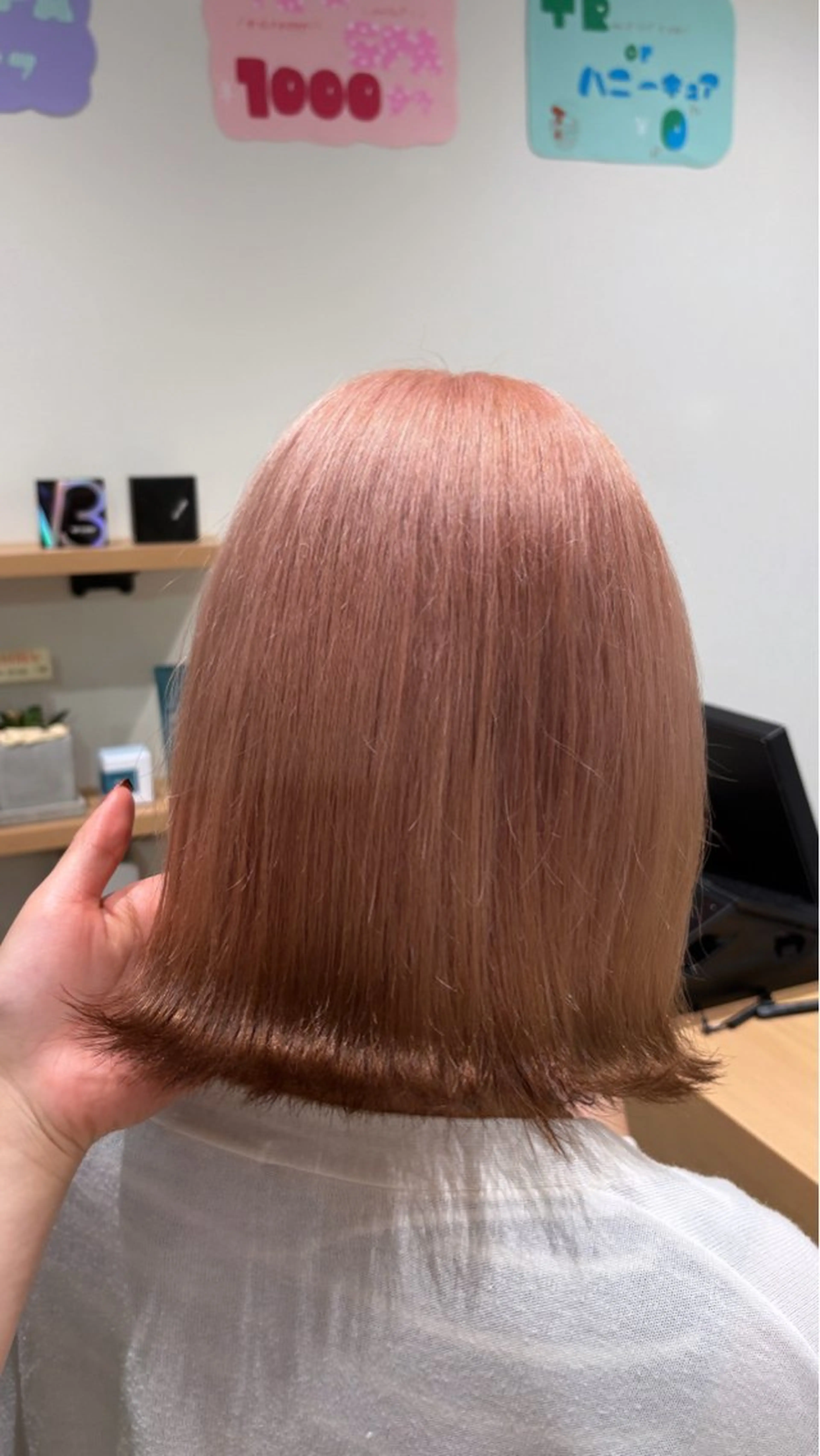 ショート ヘアカラー 後藤 里穂のヘアスタイル