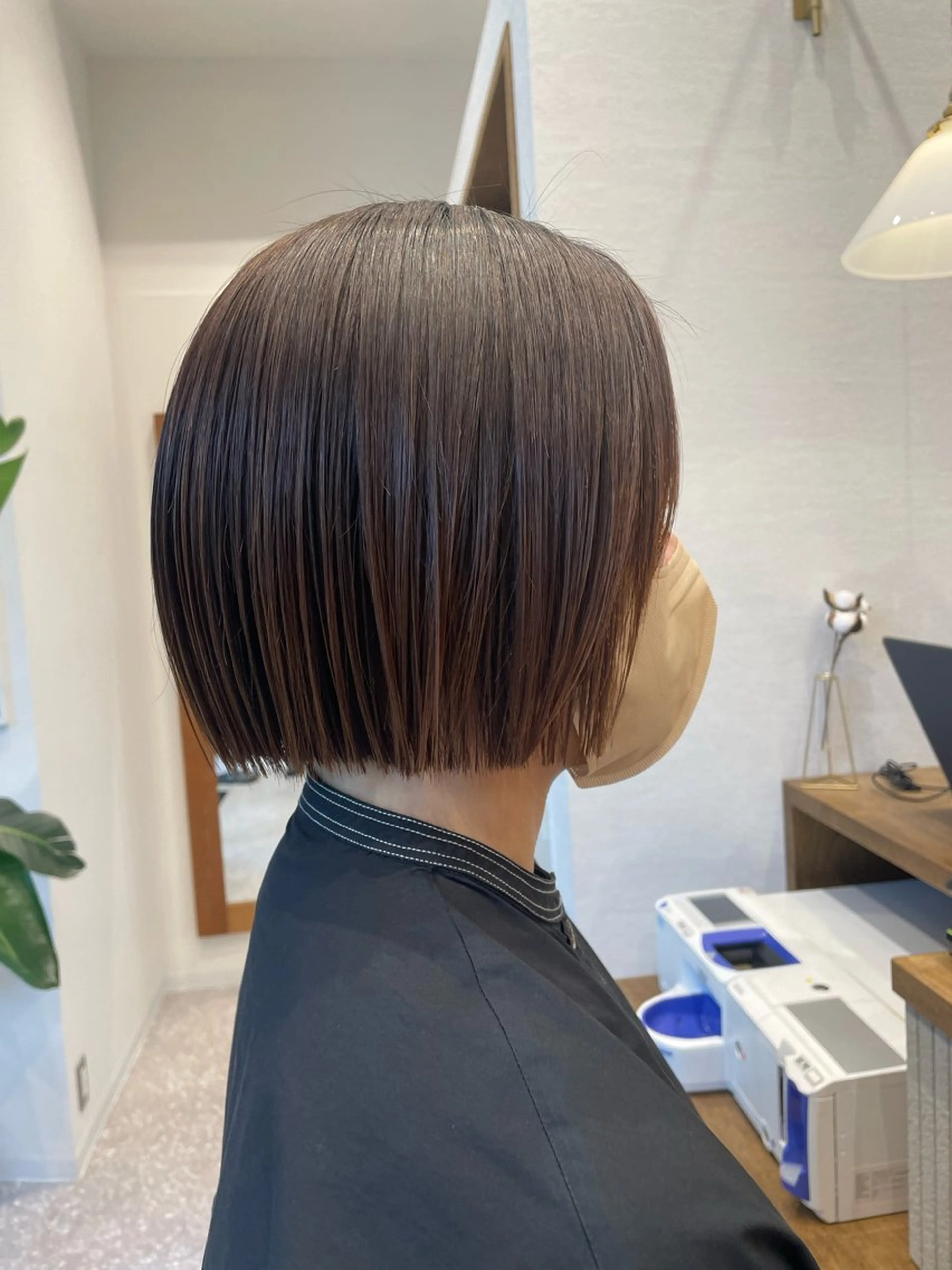 ショート ボブ カット 荒木 理緒のヘアスタイル