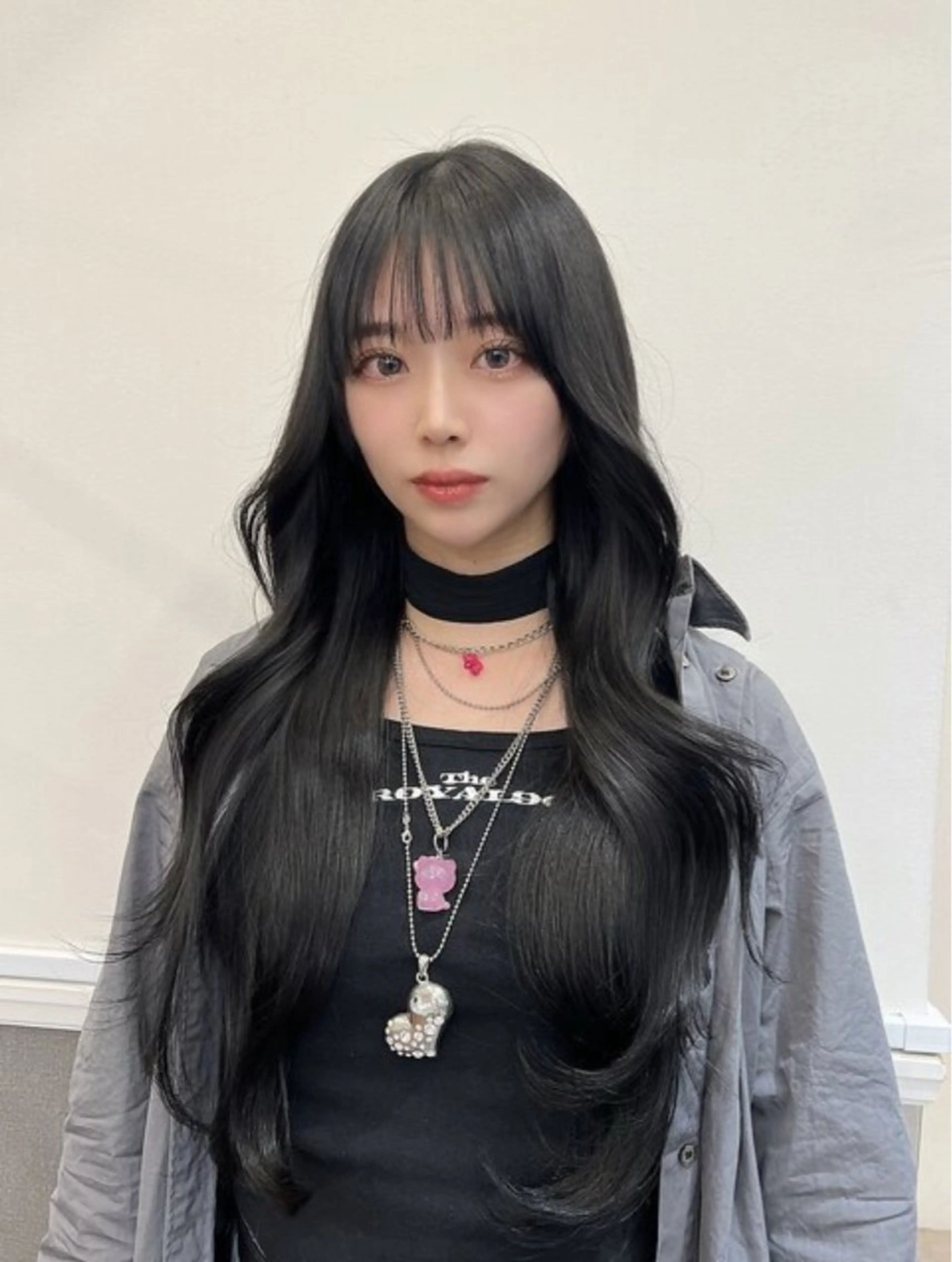 カラー 黒髪 ブリーチ ブルーカラー ブルーブラック ブリーチなしカラー ヘアカラー mayu /韓国風/艶カラーのヘアスタイル