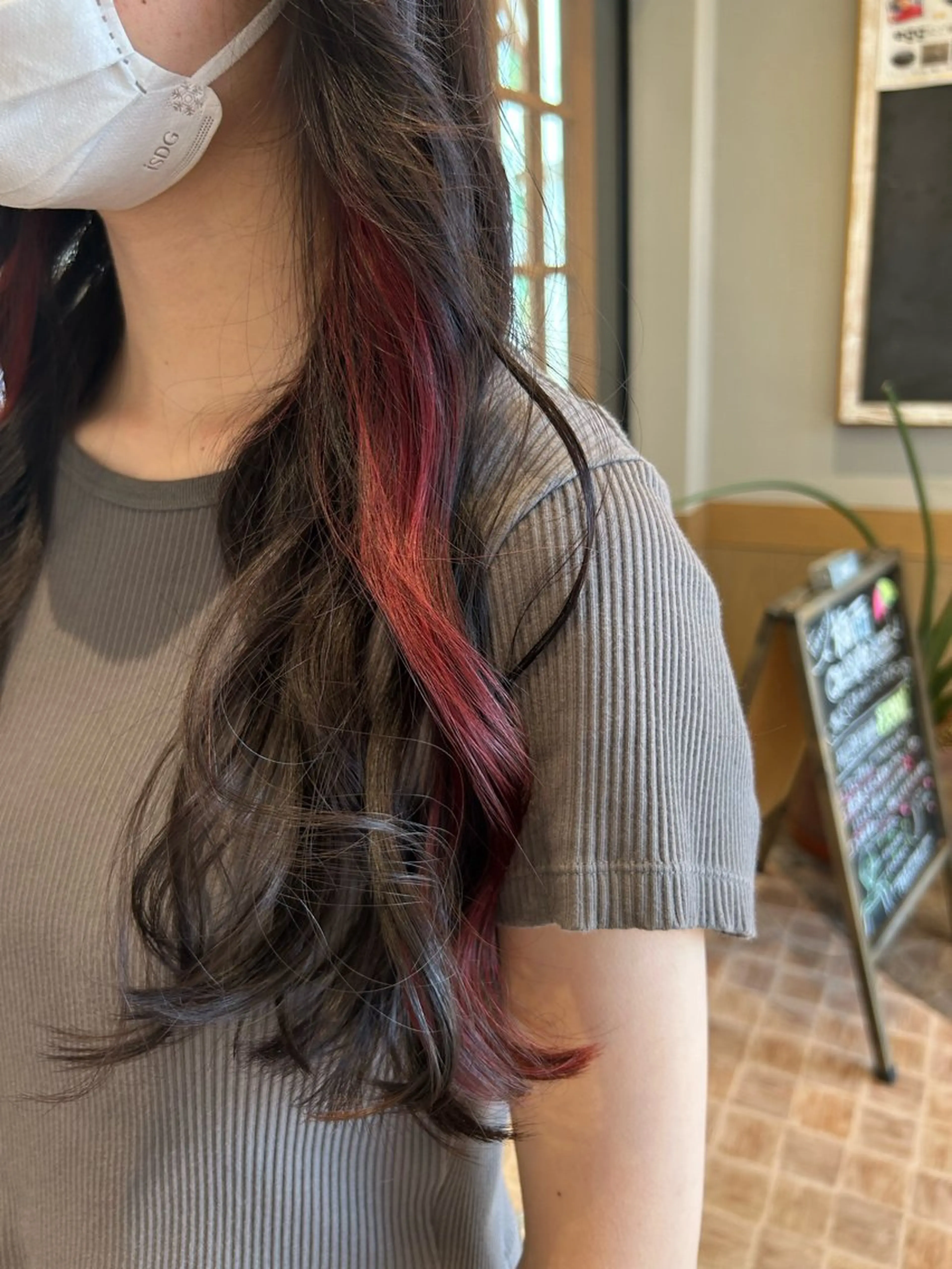カラー イヤリングカラー 津田 七美希のヘアスタイル