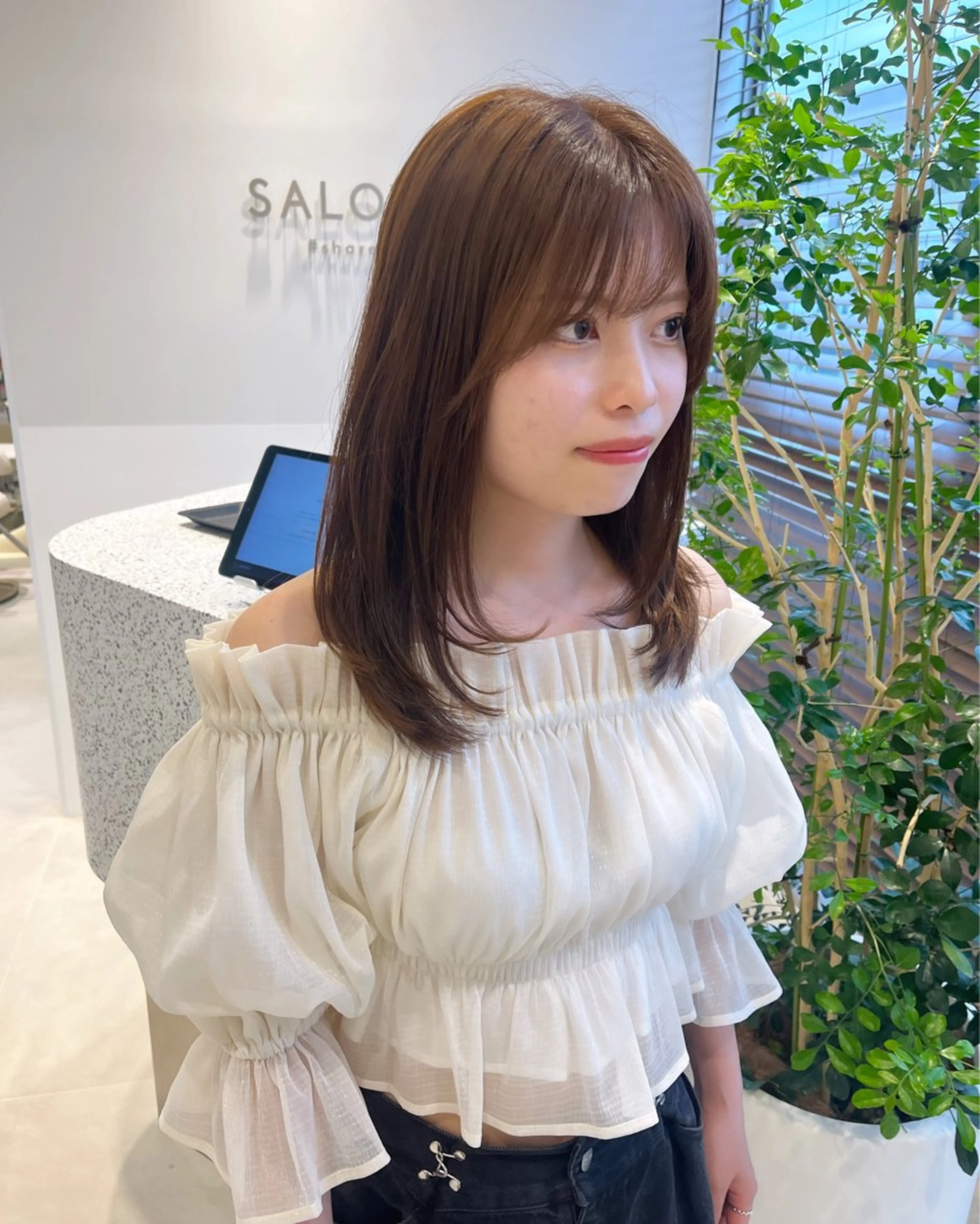 セミロング カラー レイヤーカット SALOWIN京都河原町suite店所属・うる艶カラー／ 髪質改善／arisaのヘアスタイル