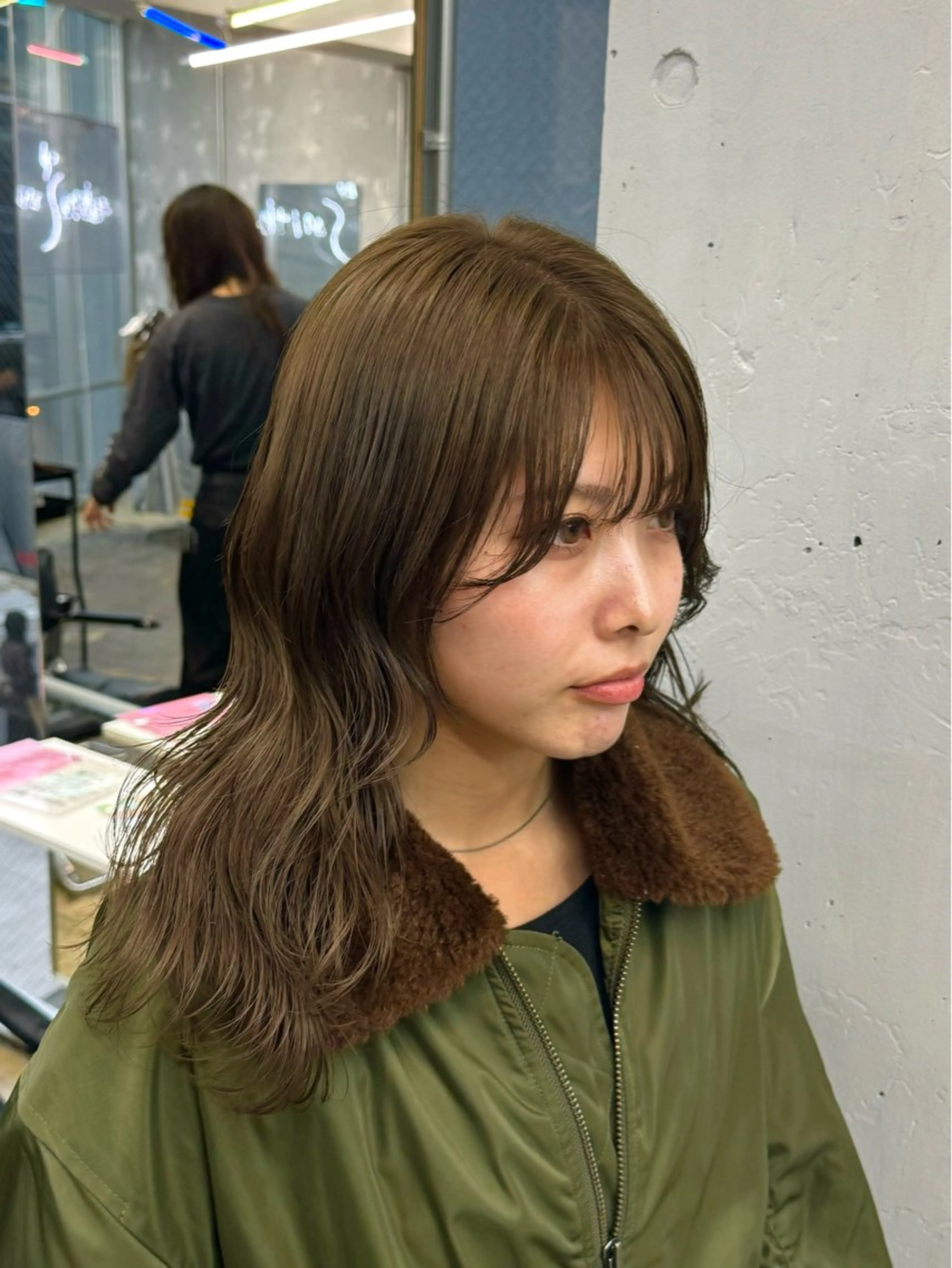 ミディアム カラー ヘアカラー トリートメント ザクザクレイヤー 🍀/カラー/小田のヘアスタイル