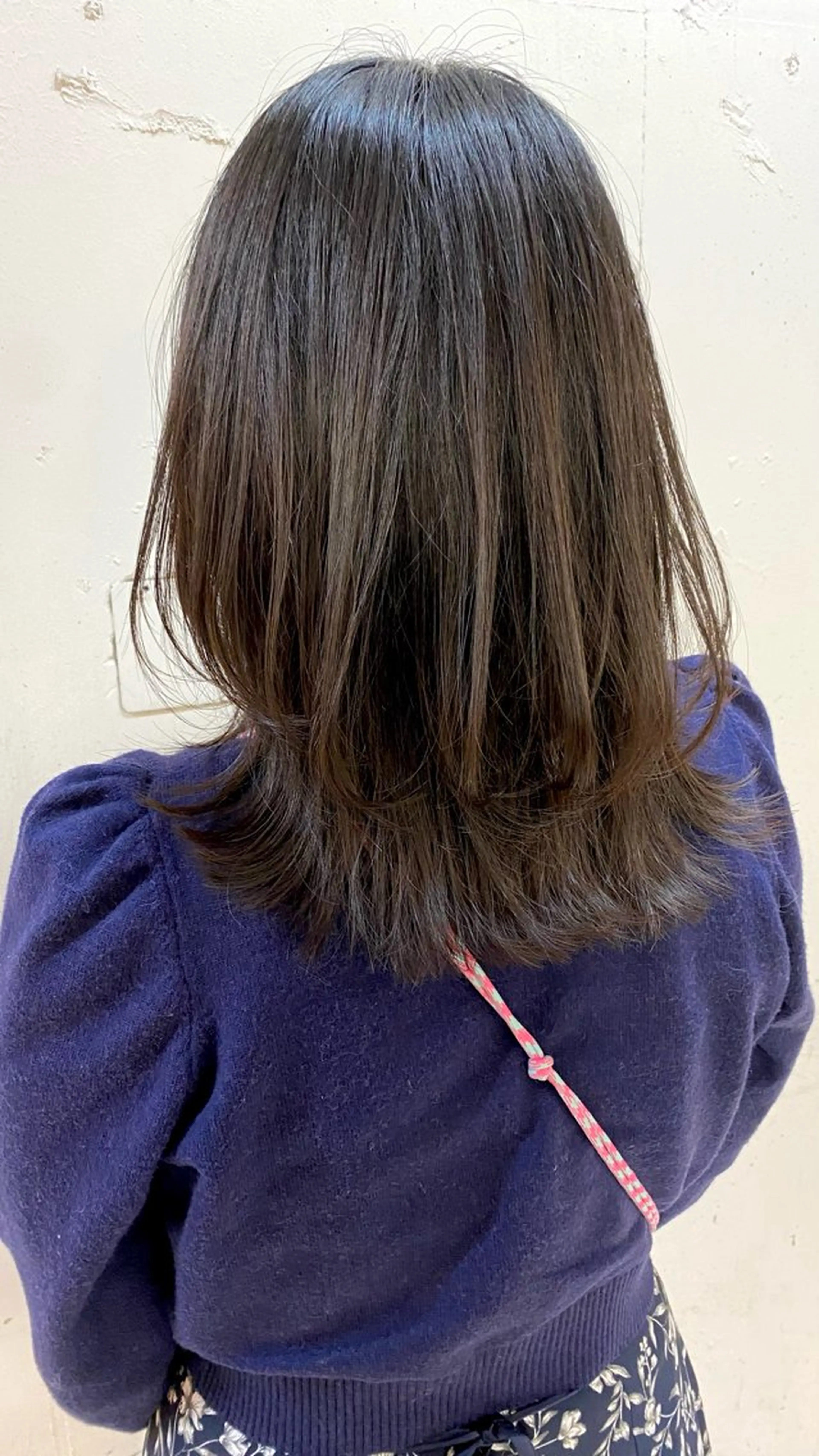 セミロング カラー 透明感カラー グレージュ レイヤーカット 佐藤 侑哉のヘアスタイル