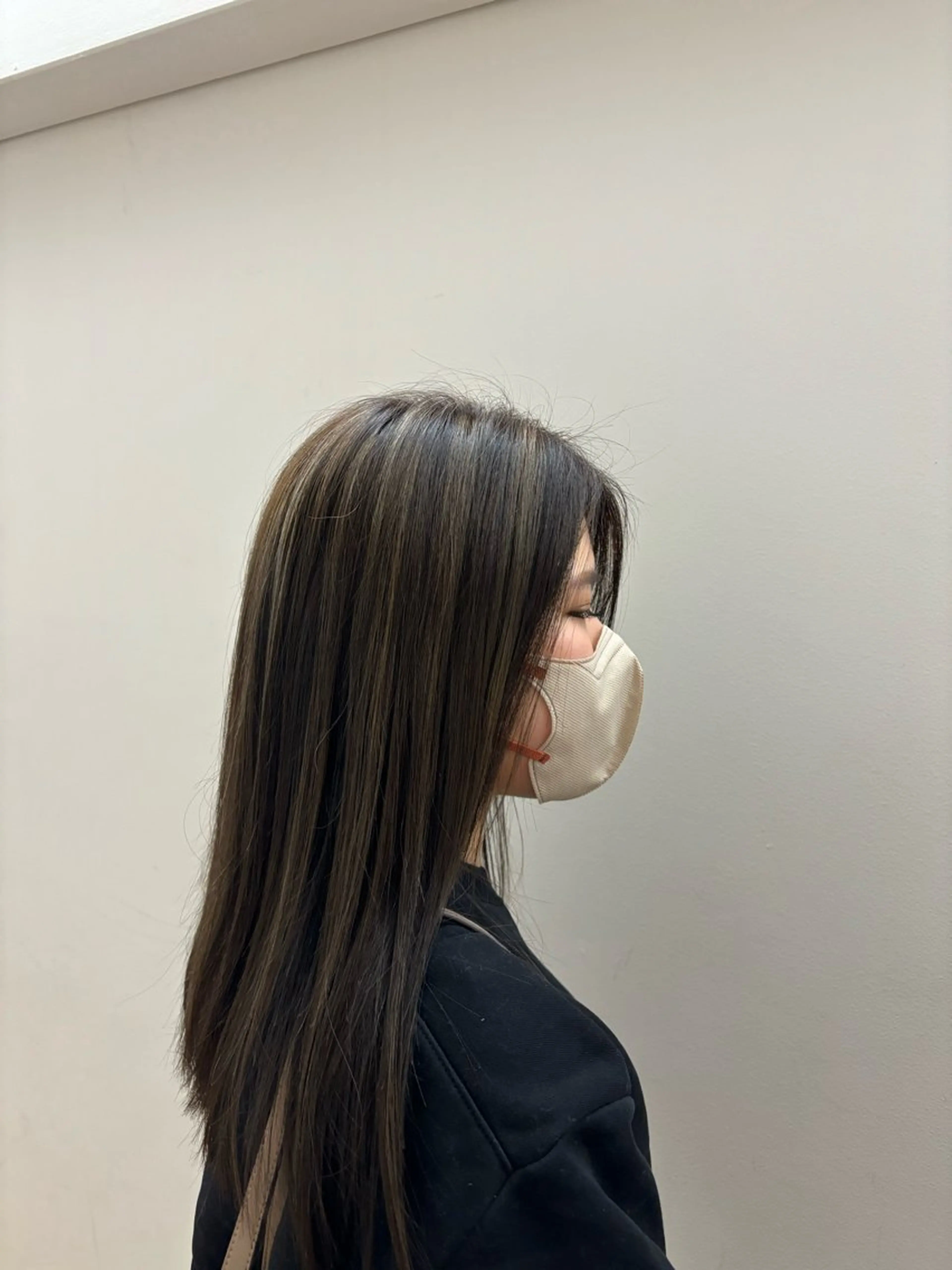 ロング ハイライト Hairs Gallery所属・透明感カラー✨南 津麦のヘアスタイル