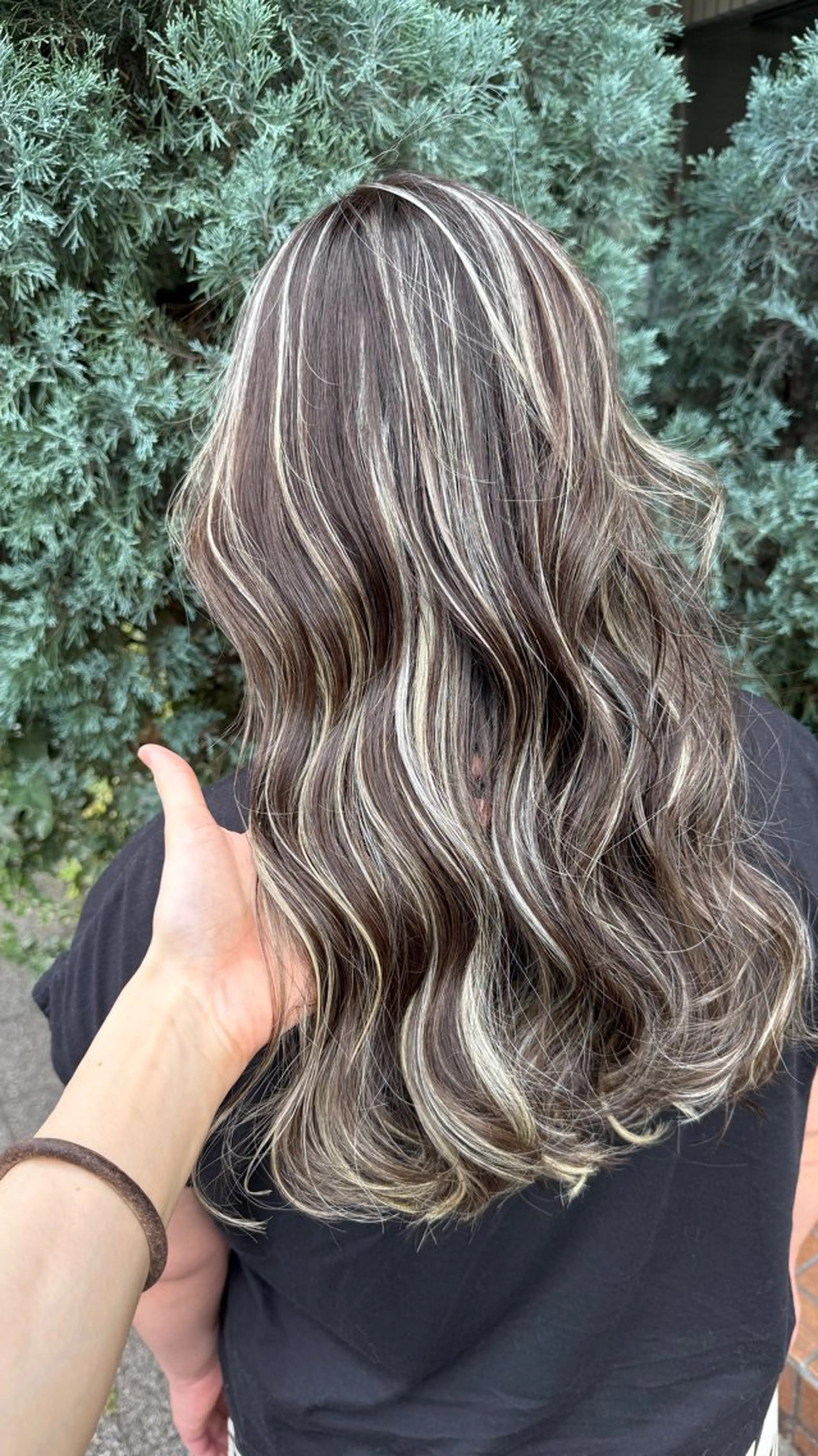 ロング カラー ハイライトカラー オレンジ ハイライト レイヤーカット ヘアカラー トリートメント Cure2所属・🌈白いハイライト 🌈 🐶ノザワ🐶のヘアスタイル
