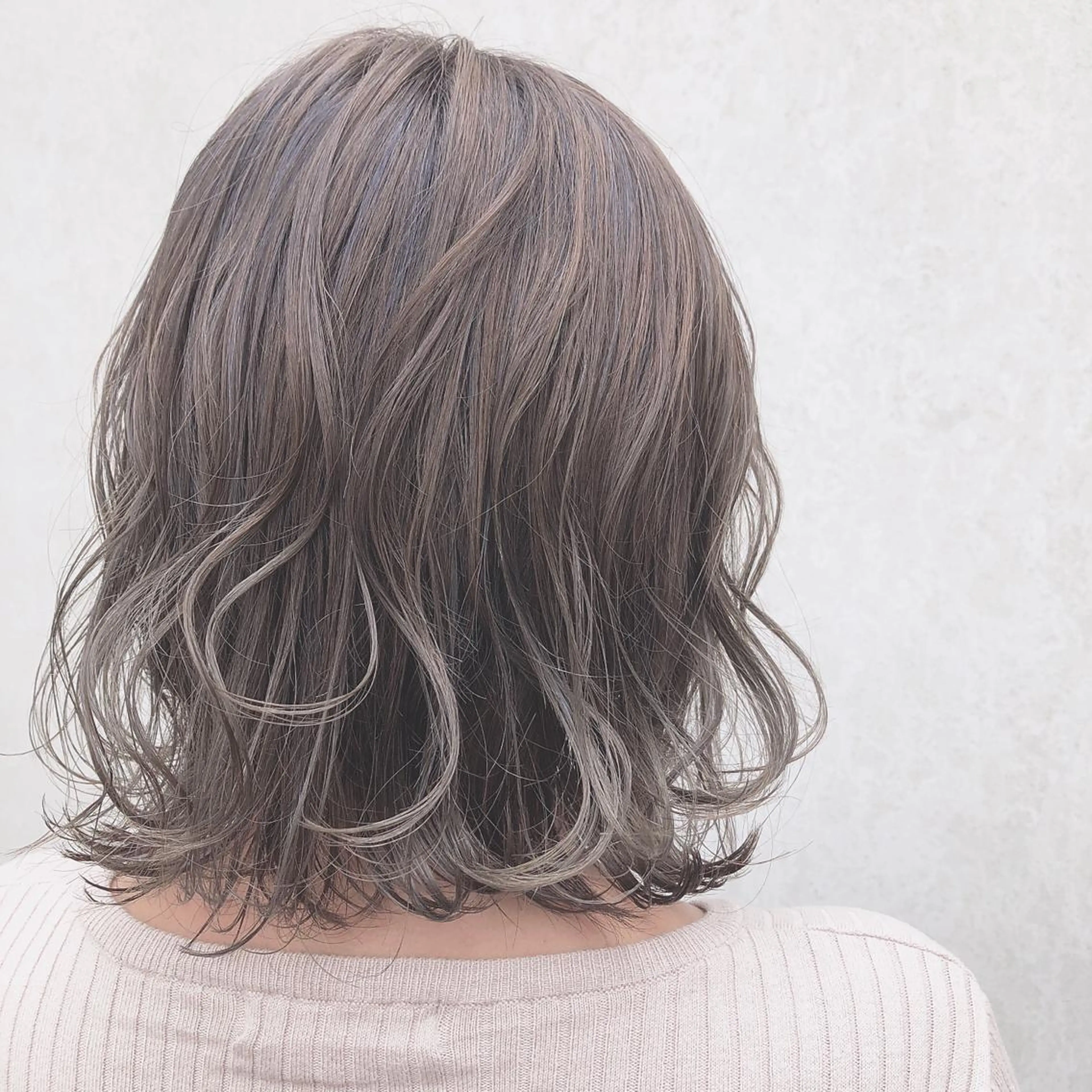 ミディアム カラー 野村 さなみ✨ぱっつんボブのヘアスタイル