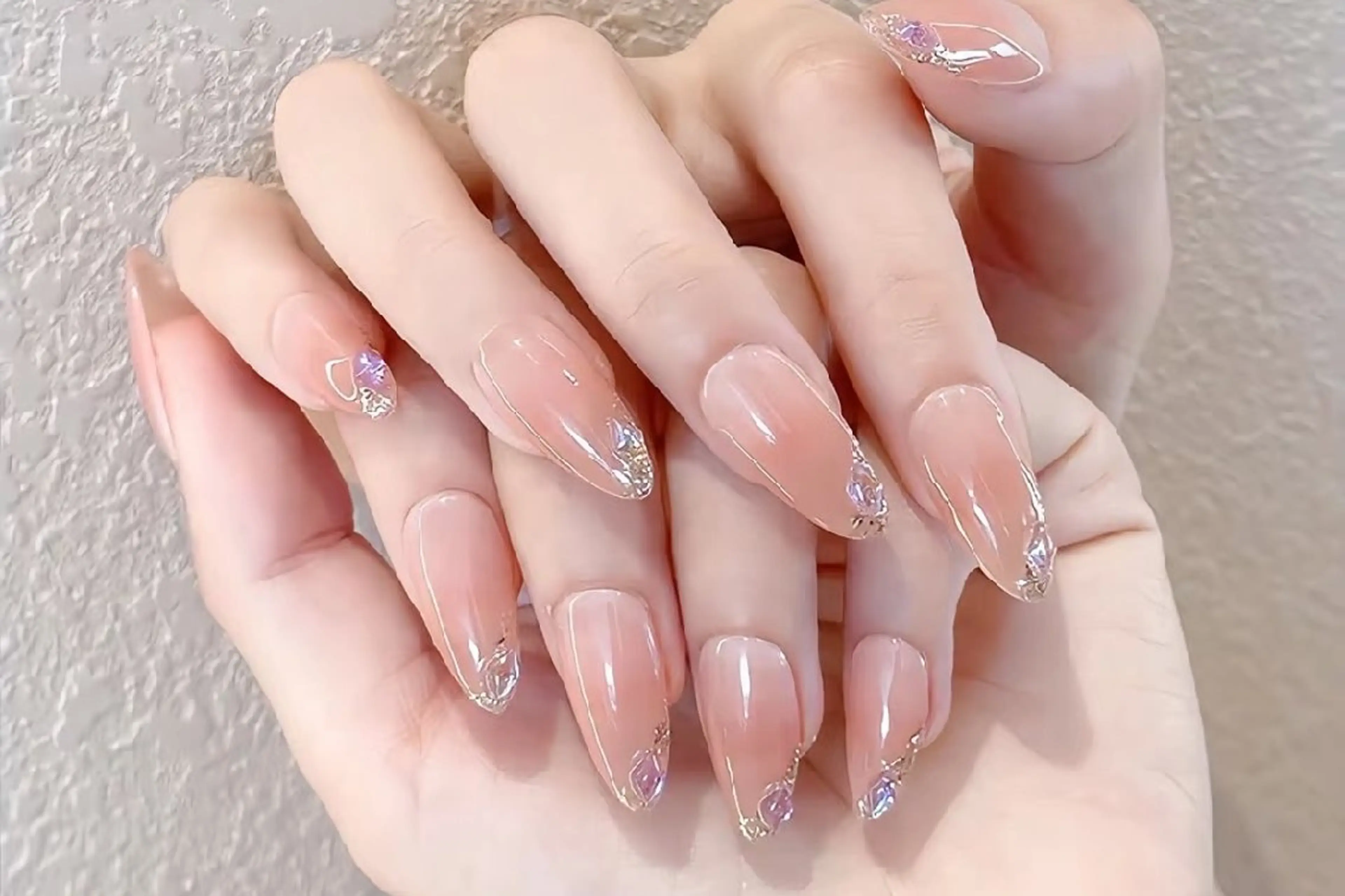 ネイル 鈴木 彩星のネイルデザイン