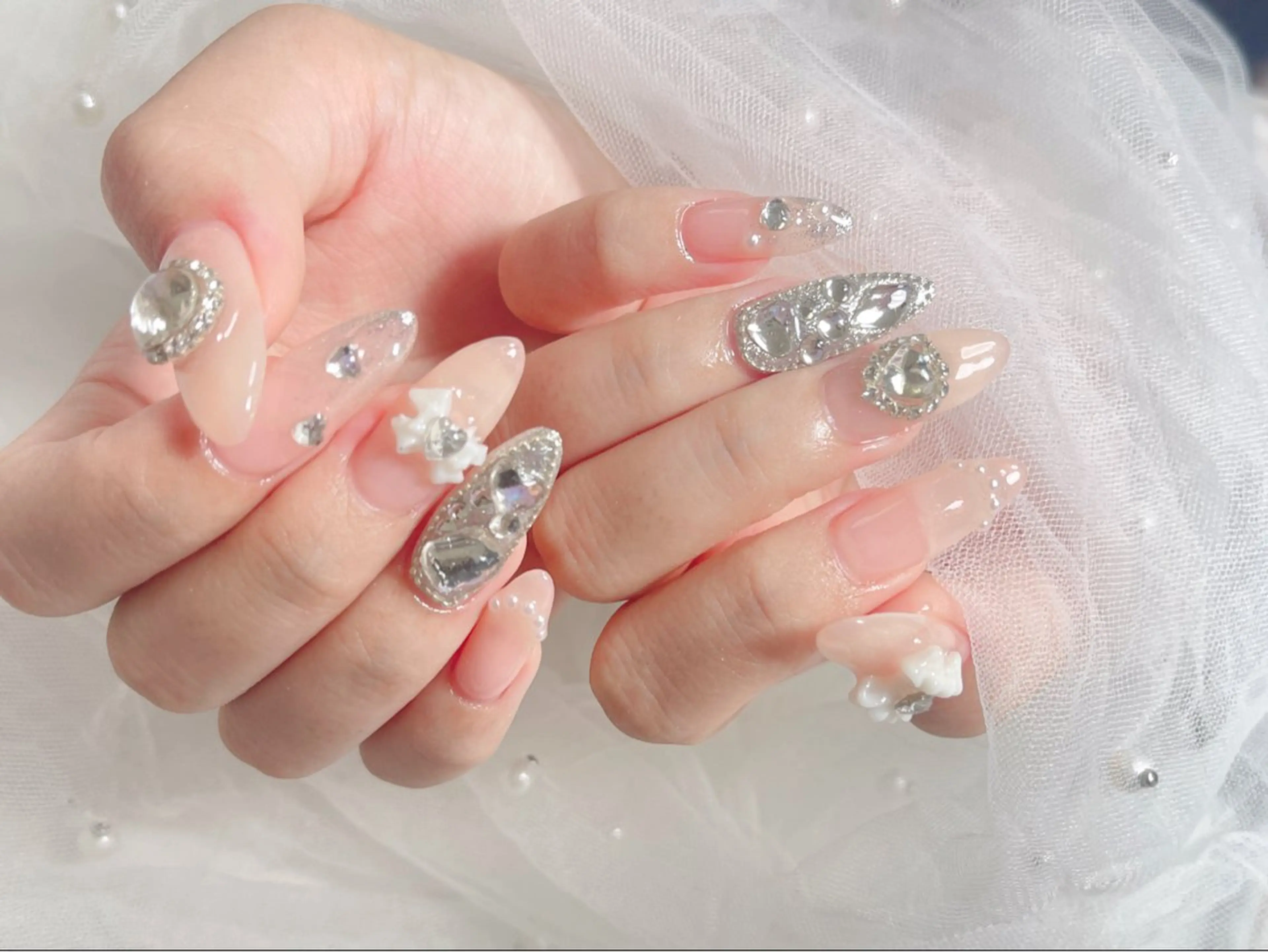 ネイル ハンドネイル 🎀ネイルサロン エクラYUI🎀のネイルデザイン