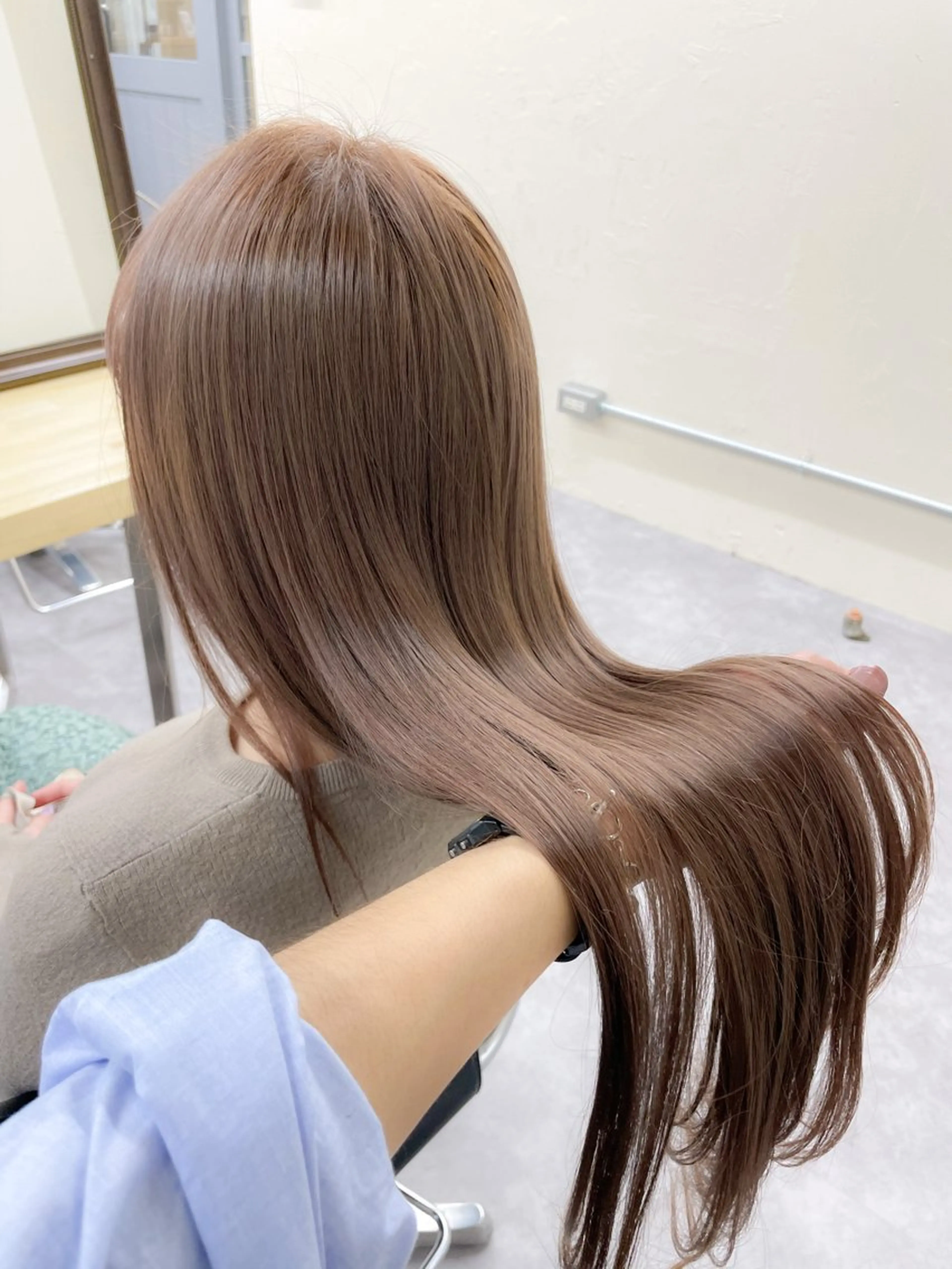 ロング 池袋🫧mio🫧 透明感ワンカラー🫧のヘアスタイル