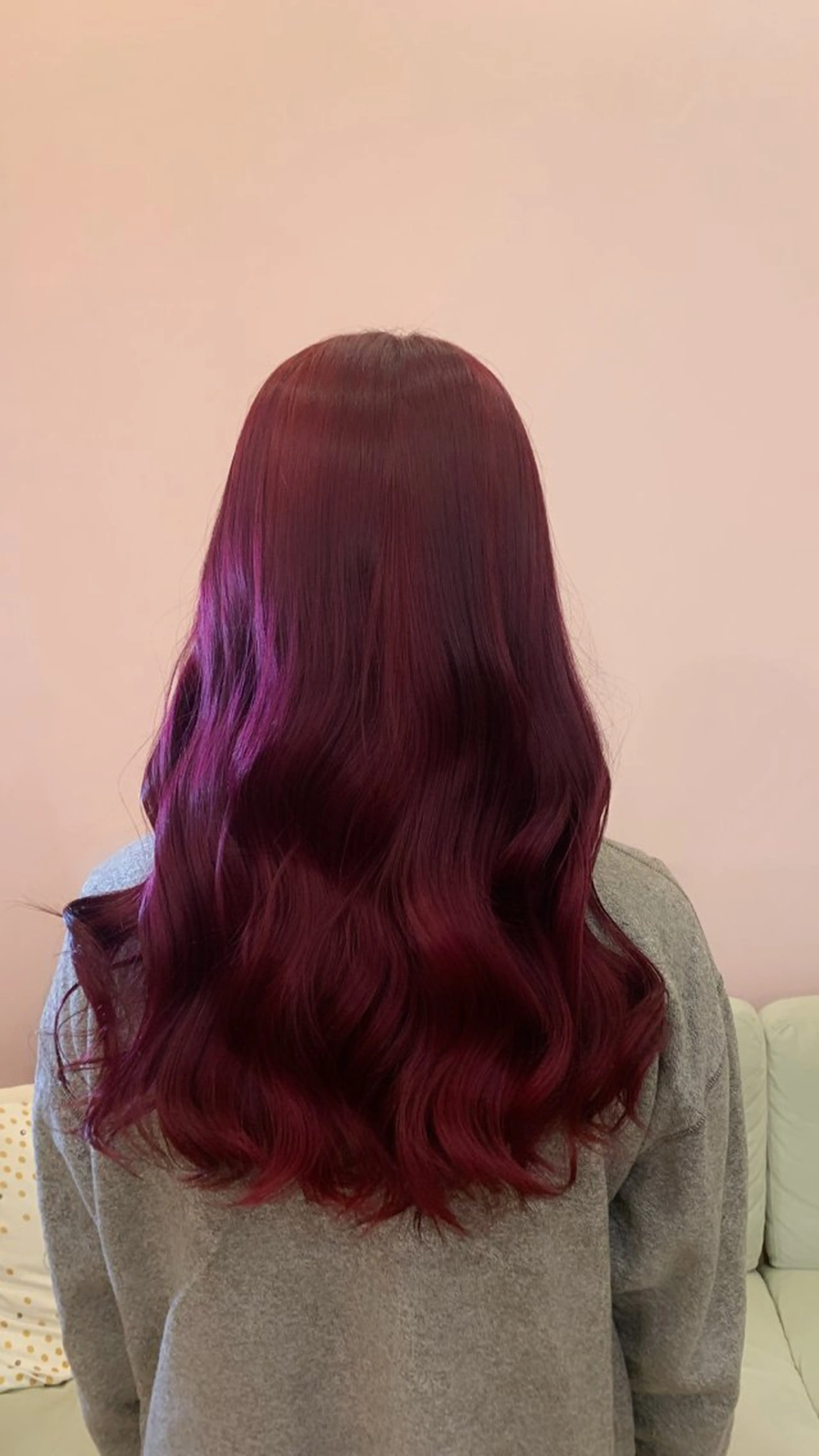 ロング カラー ブリーチ カシス ダブルカラー ブリーチなしカラー ピンクカラー 髪質改善 ೀyuikaのヘアスタイル