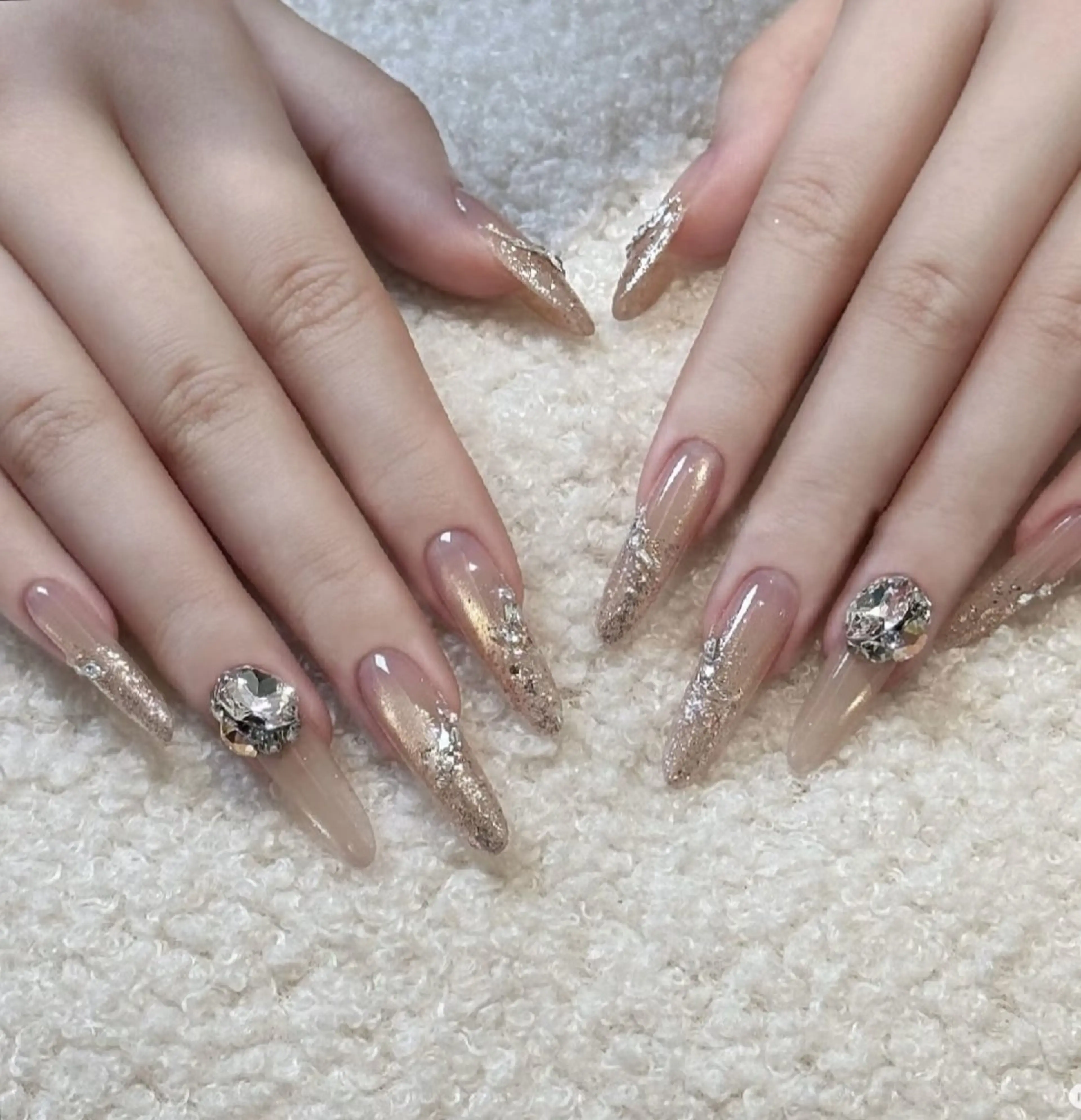 ネイル ハンドネイル ネイリストゆか💅 長さだし、深爪矯正のネイルデザイン