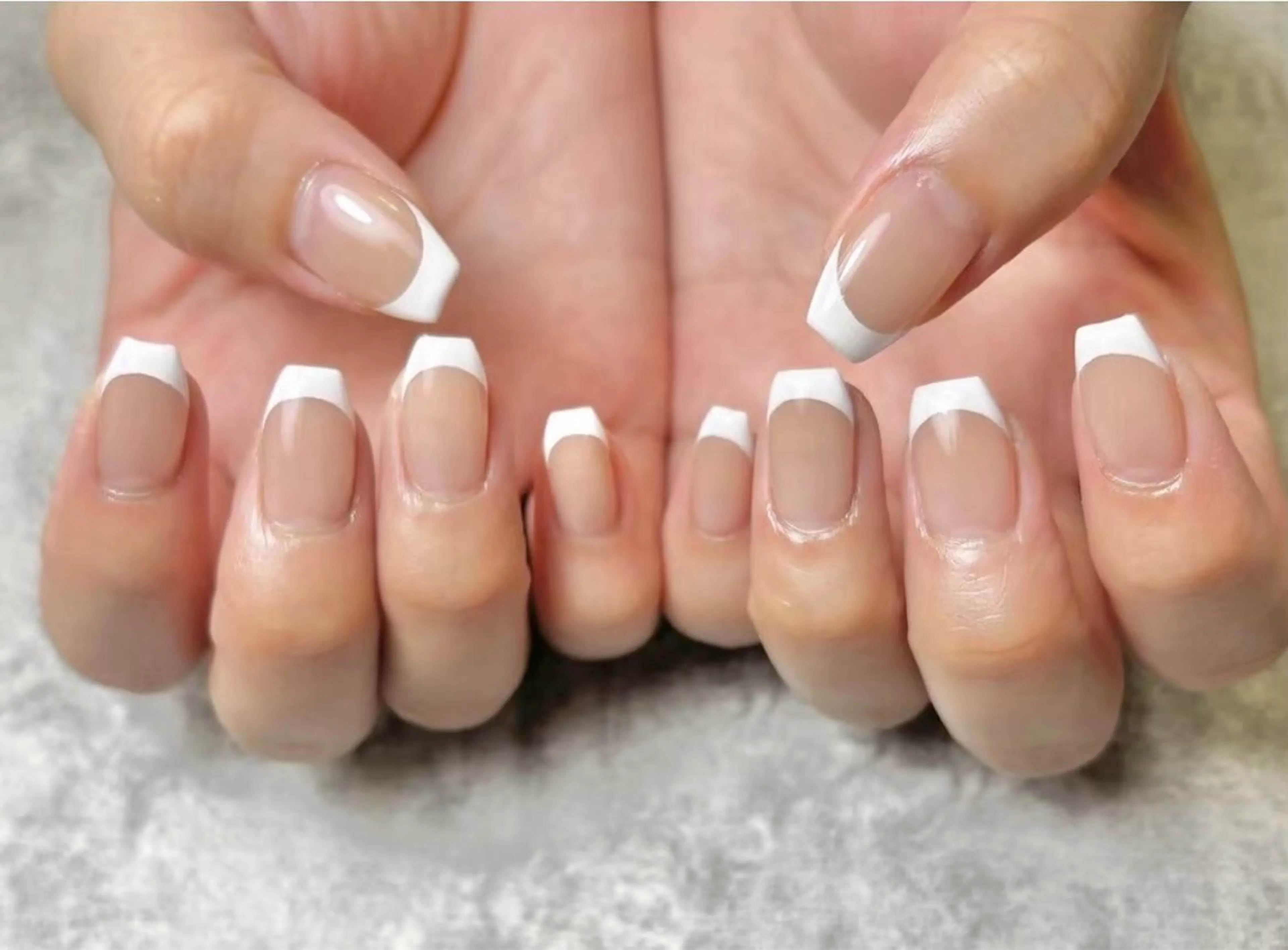 フレンチネイル🌸💅🏻（ベース込み）オフありの写真