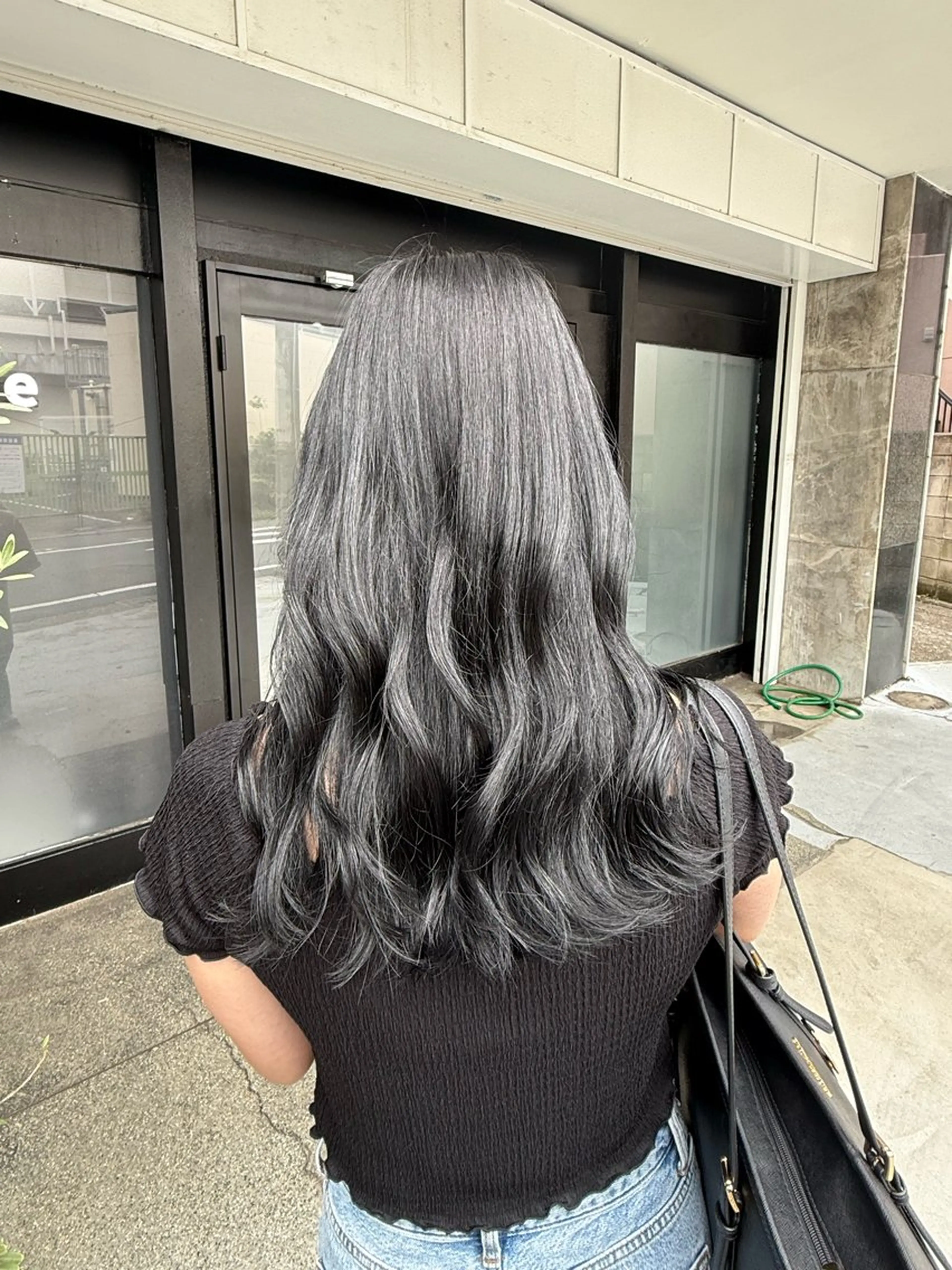 ロング カラー 黒髪 ヘアカラー 透明感カラー/パーマ 🌀アオノアユミのヘアスタイル