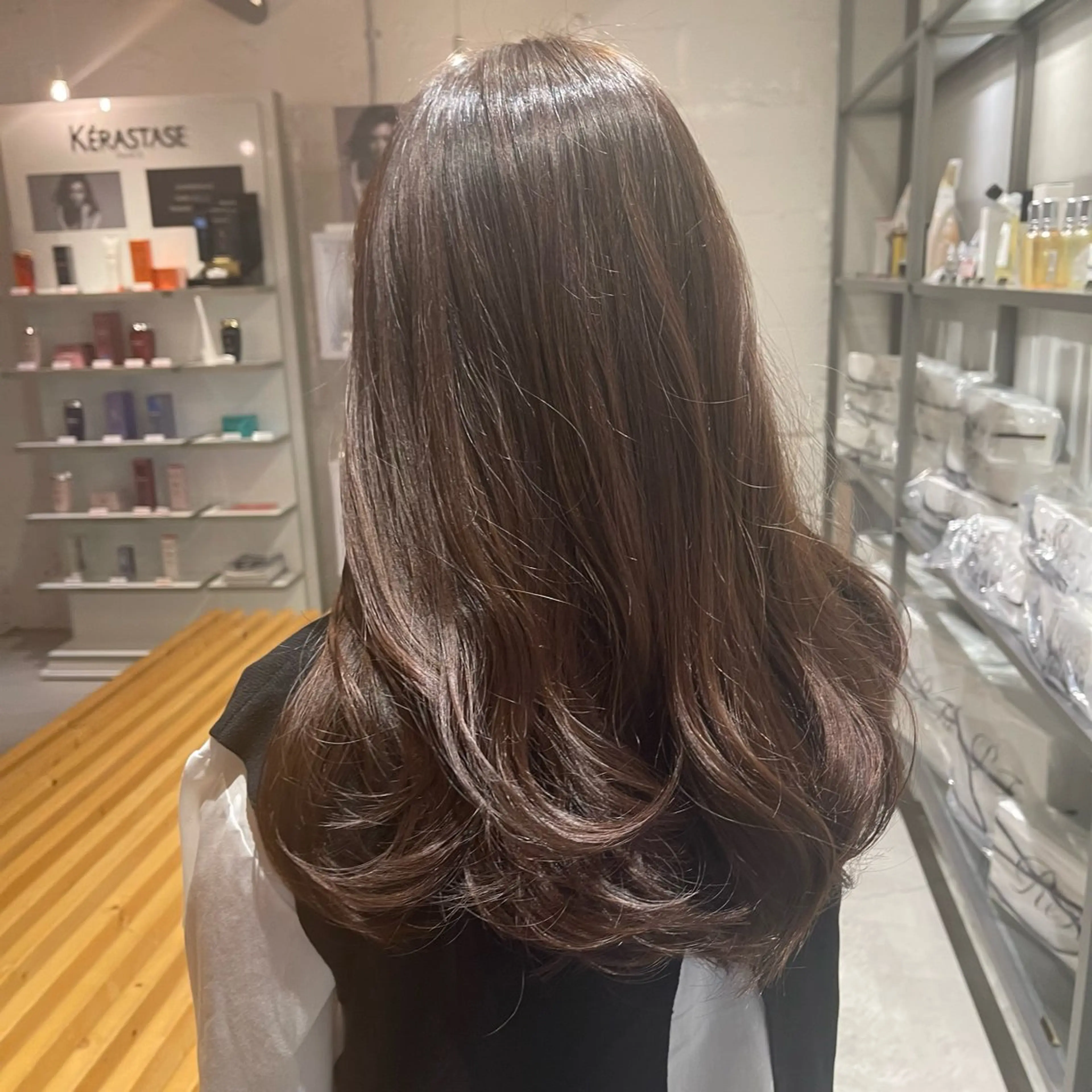 ロング カラー ヘアカラー トリートメント lunty miichiのヘアスタイル