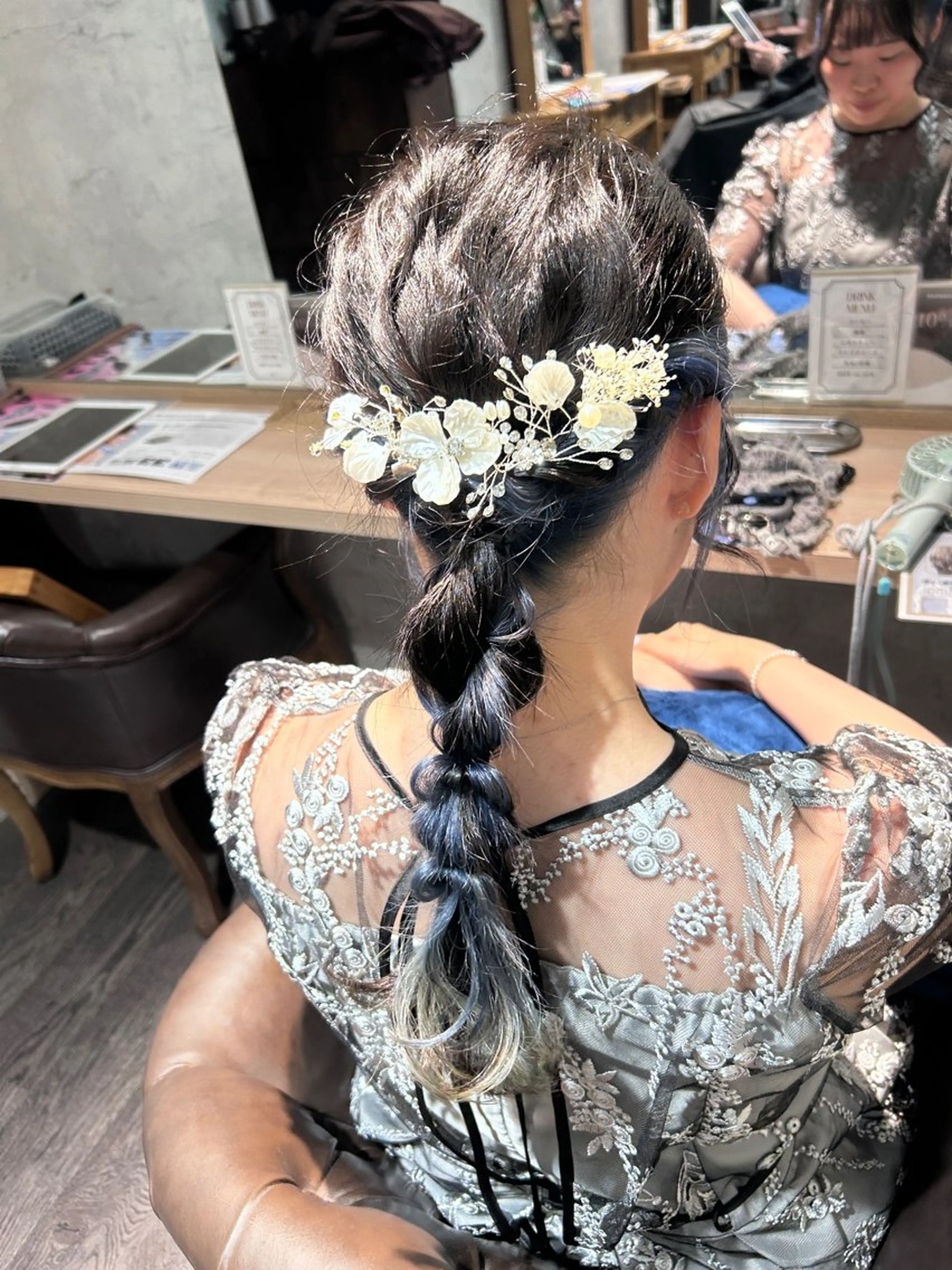 ヘアアレンジ ハイトーン🇰🇷 19歳美容師アリルのヘアスタイル