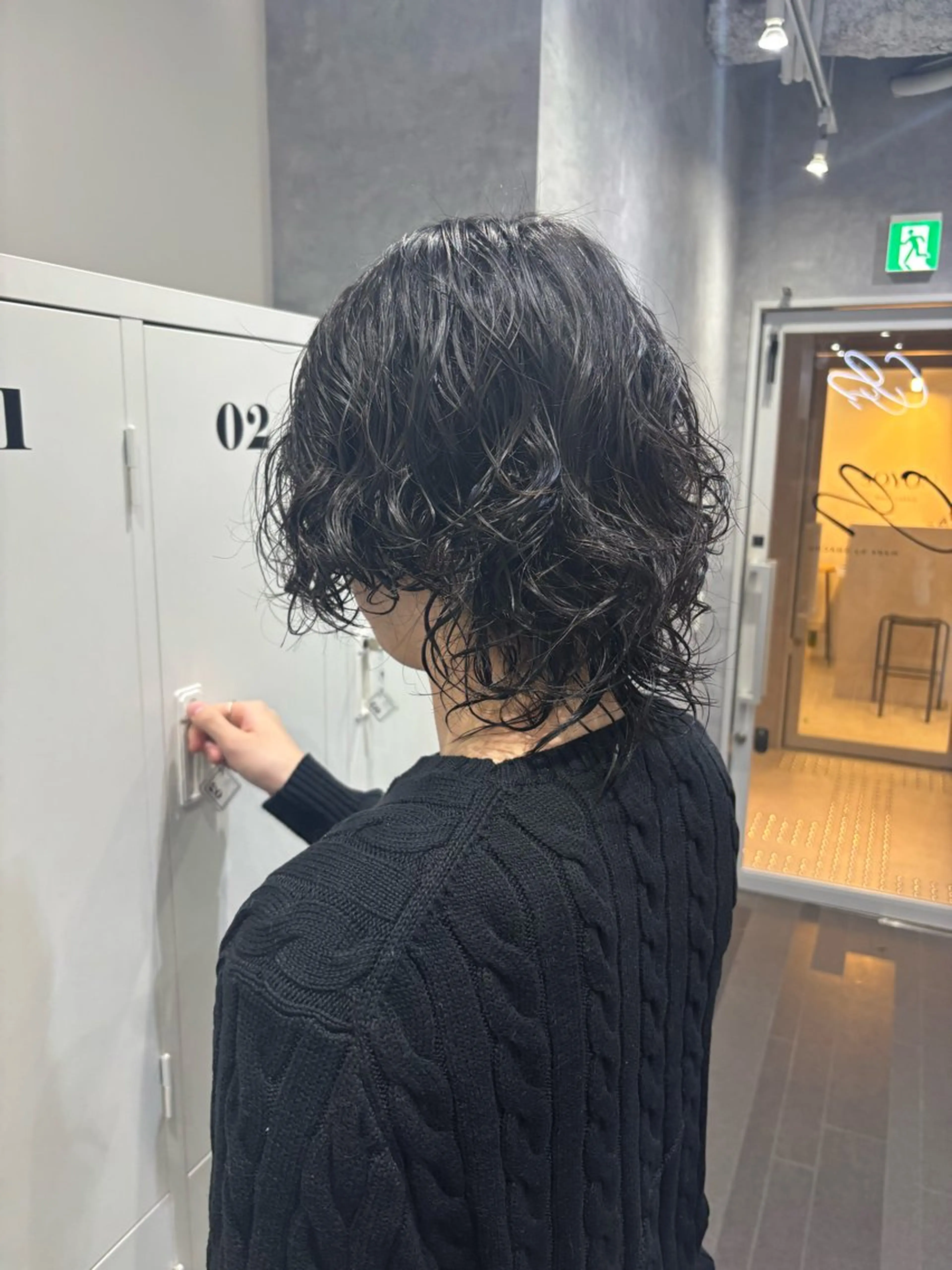 ミディアム パーマ 山田 瑛司のヘアスタイル
