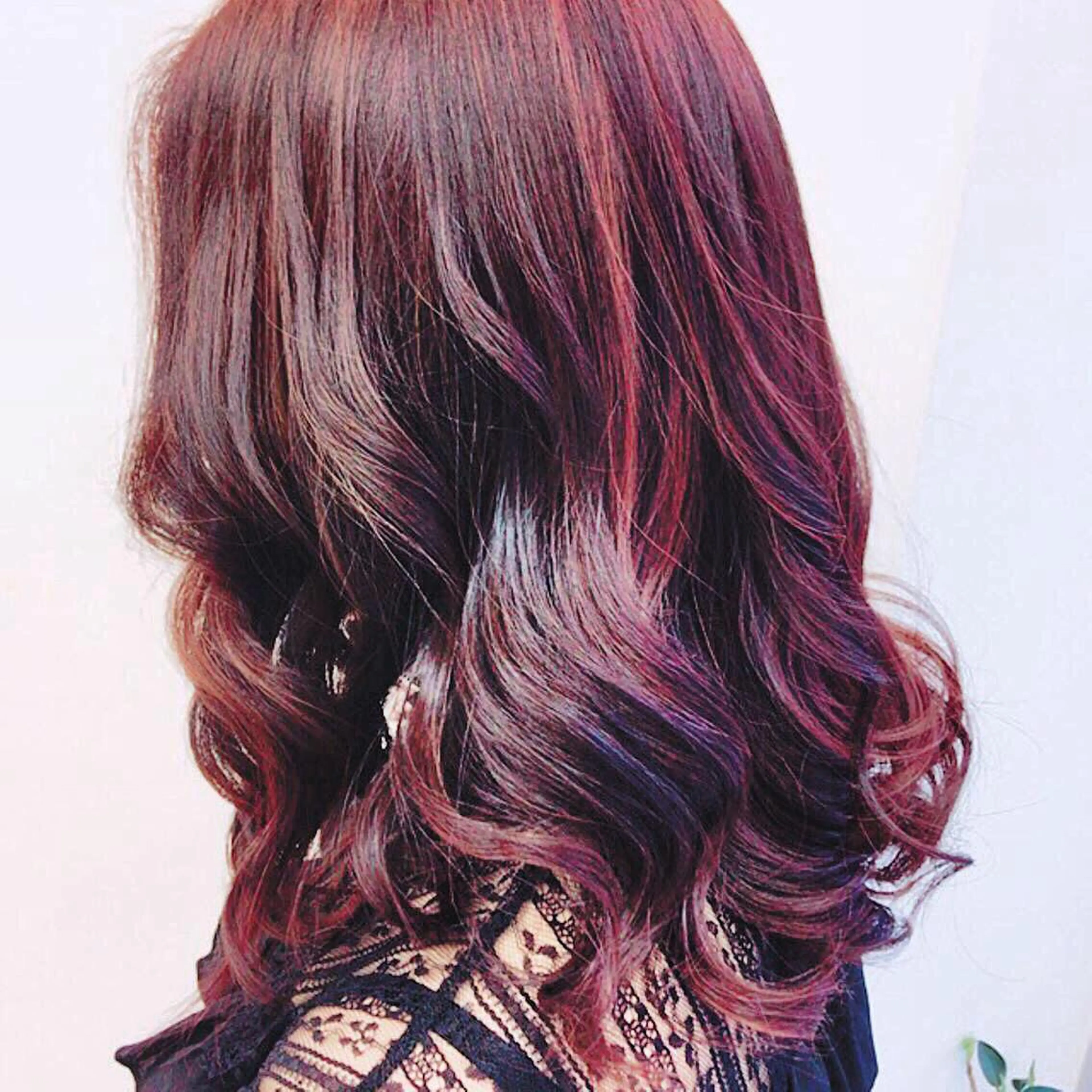 ロング カラー レッドカラー ローズカラー カット ヘアカラー トリートメント 髪質改善/美髪矯 正ヤマモトハルキのヘアスタイル