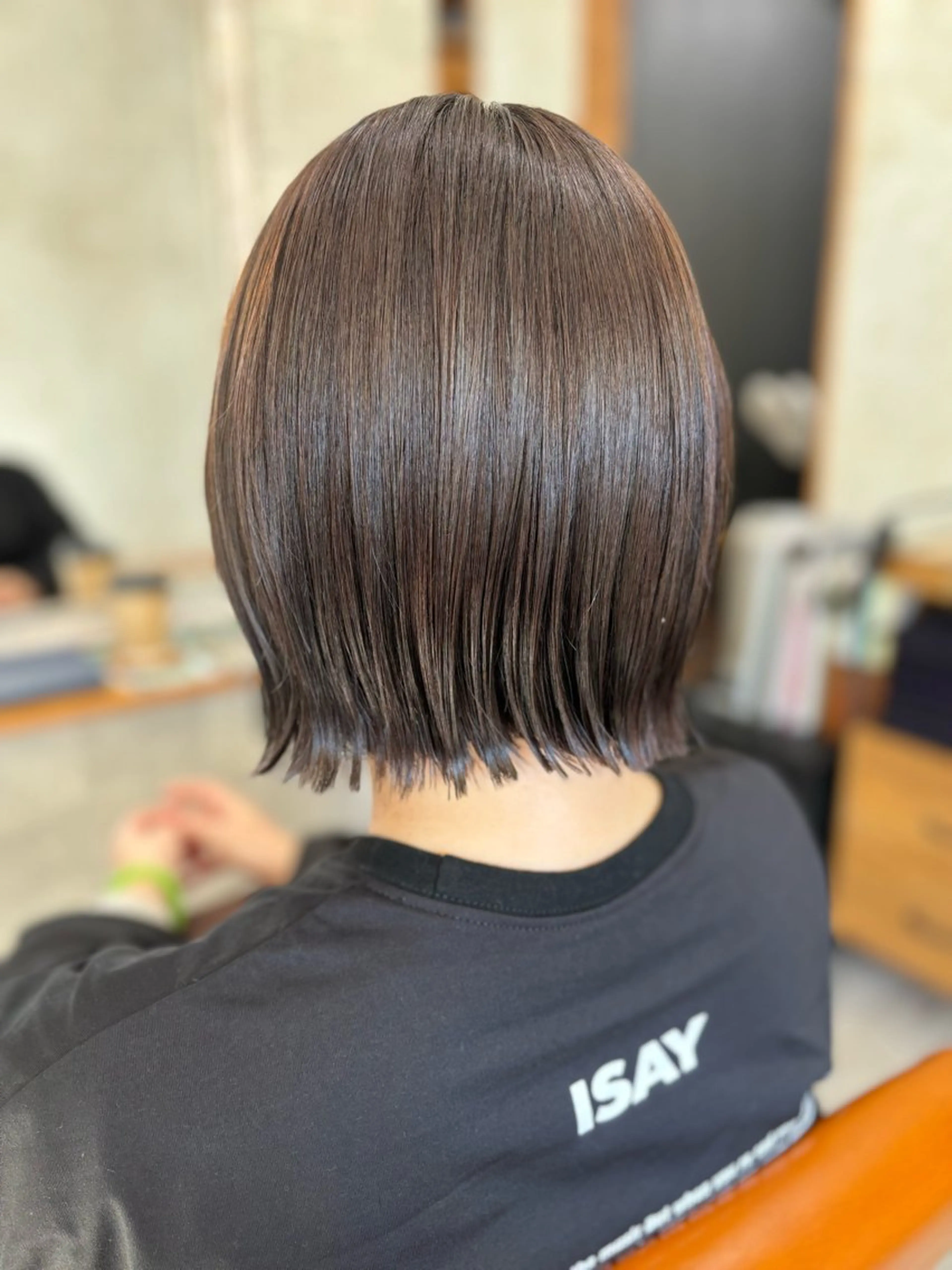 ミディアム ボブ 外ハネヘア カット トリートメント iru【イル】所属・Misaki ミサキのヘアスタイル