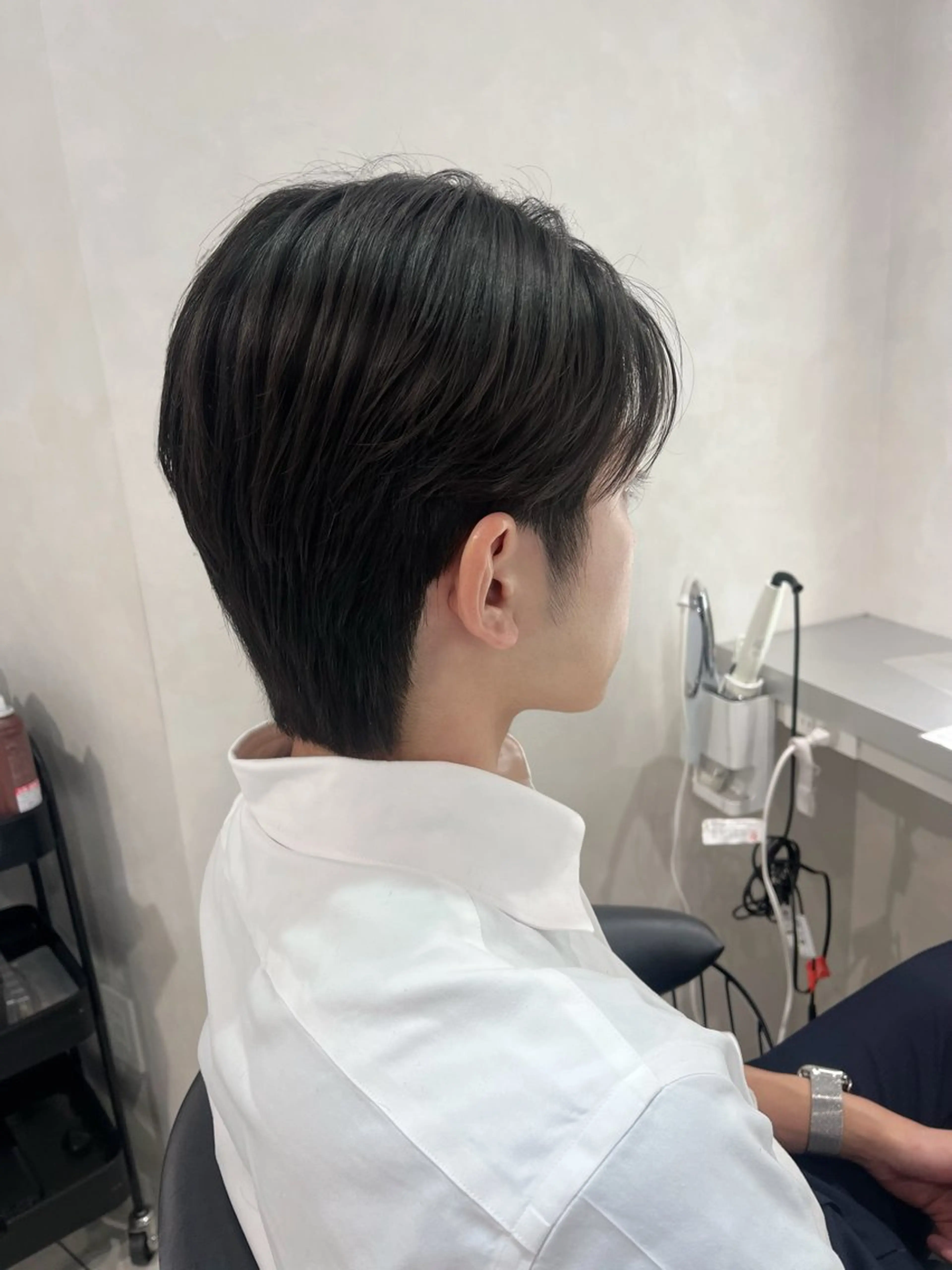 メンズ カット ヘッドスパ 韓国メンズ特化 ダウン・毛流れパーマのヘアスタイル