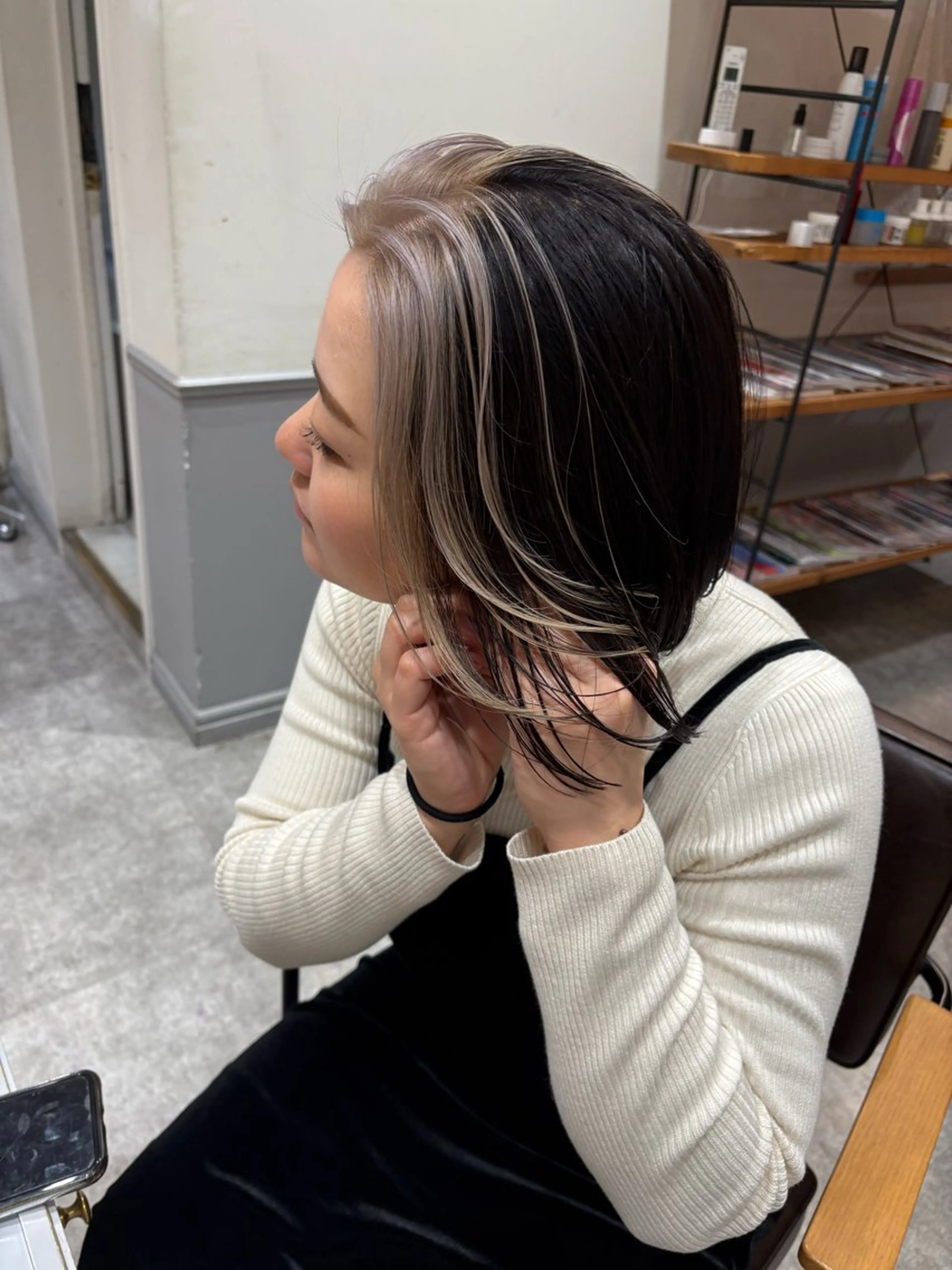 ショート カラー ヘアカラー SIKI yuuna モテ韓国ヘア☁️のヘアスタイル